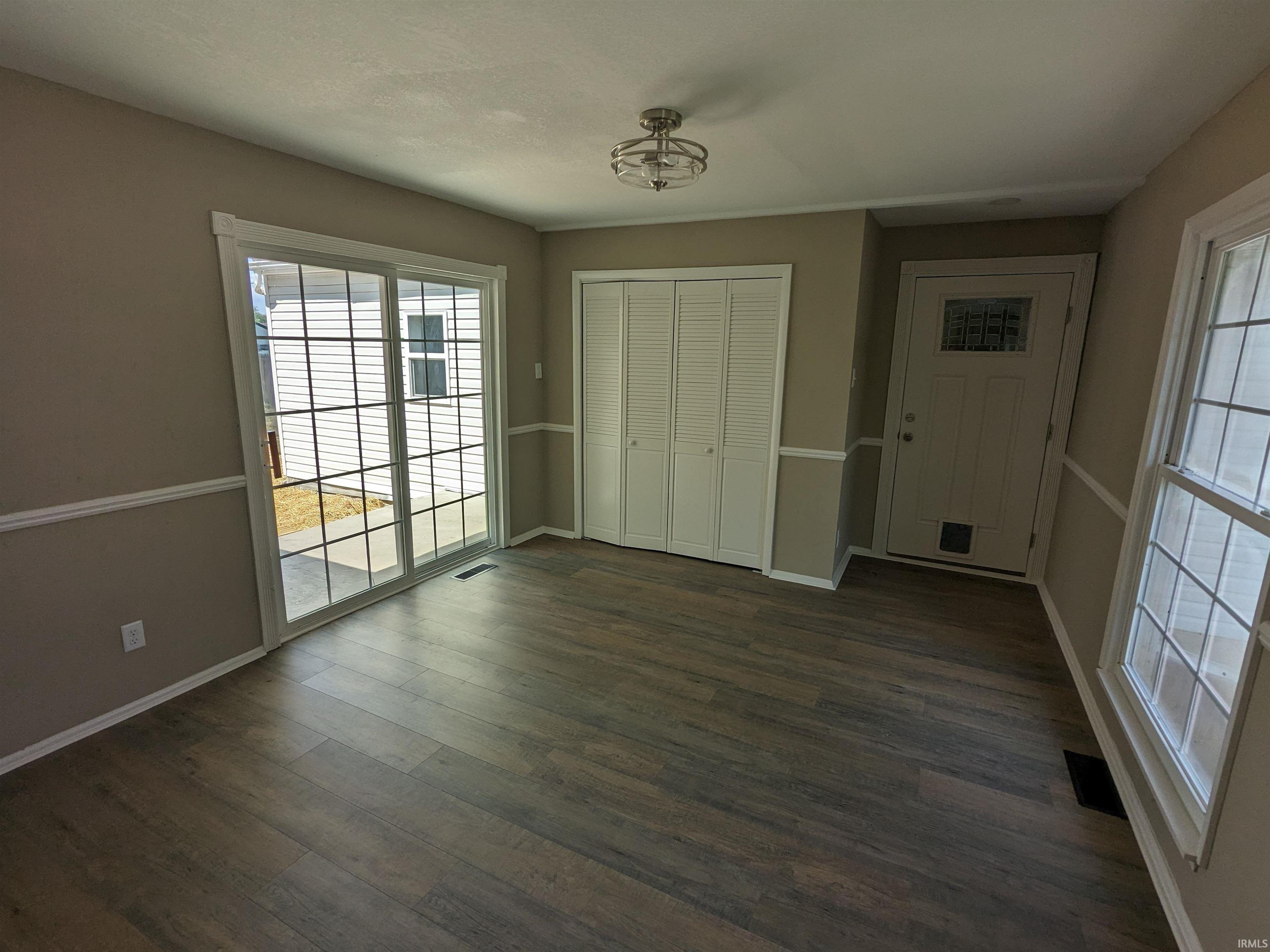 Photo 7 of 406 Meadow Lane