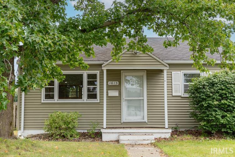 1615 N Wellington Street, South Bend, IN 46628