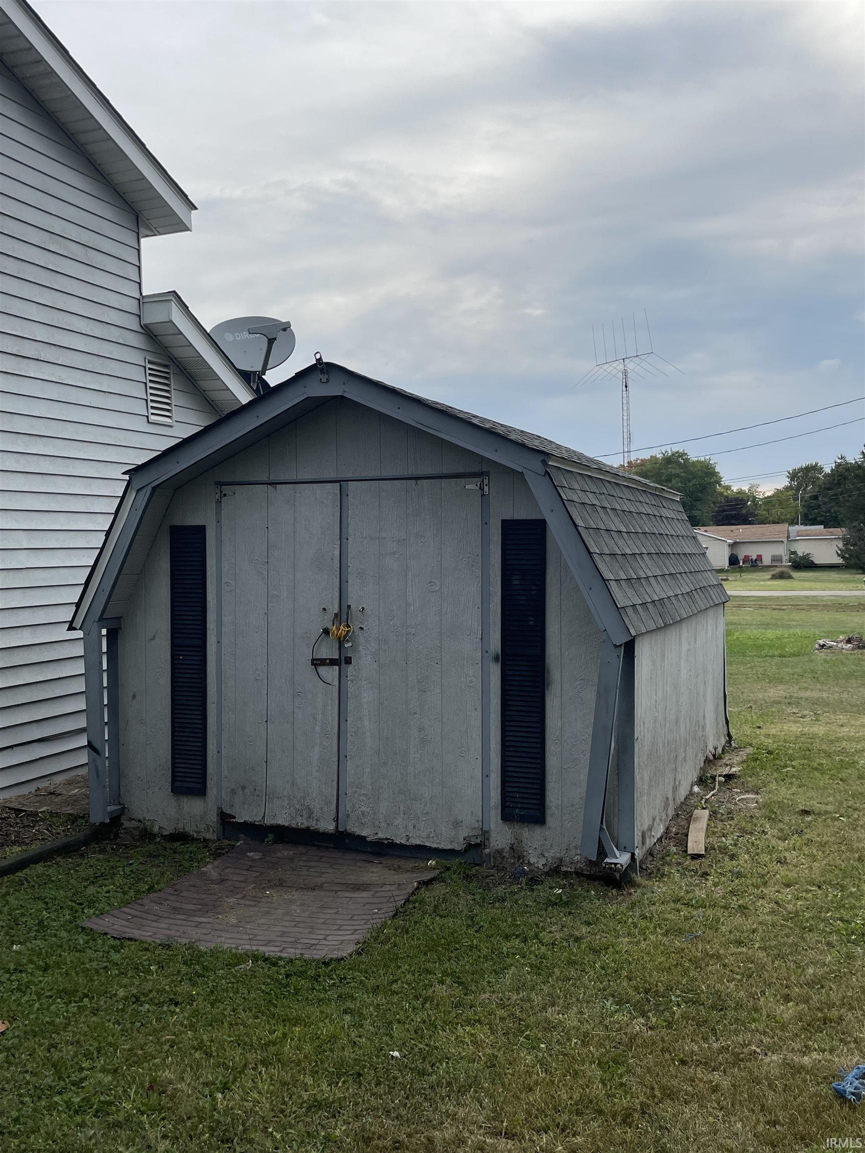 Photo 13 of 490 RUTH Street