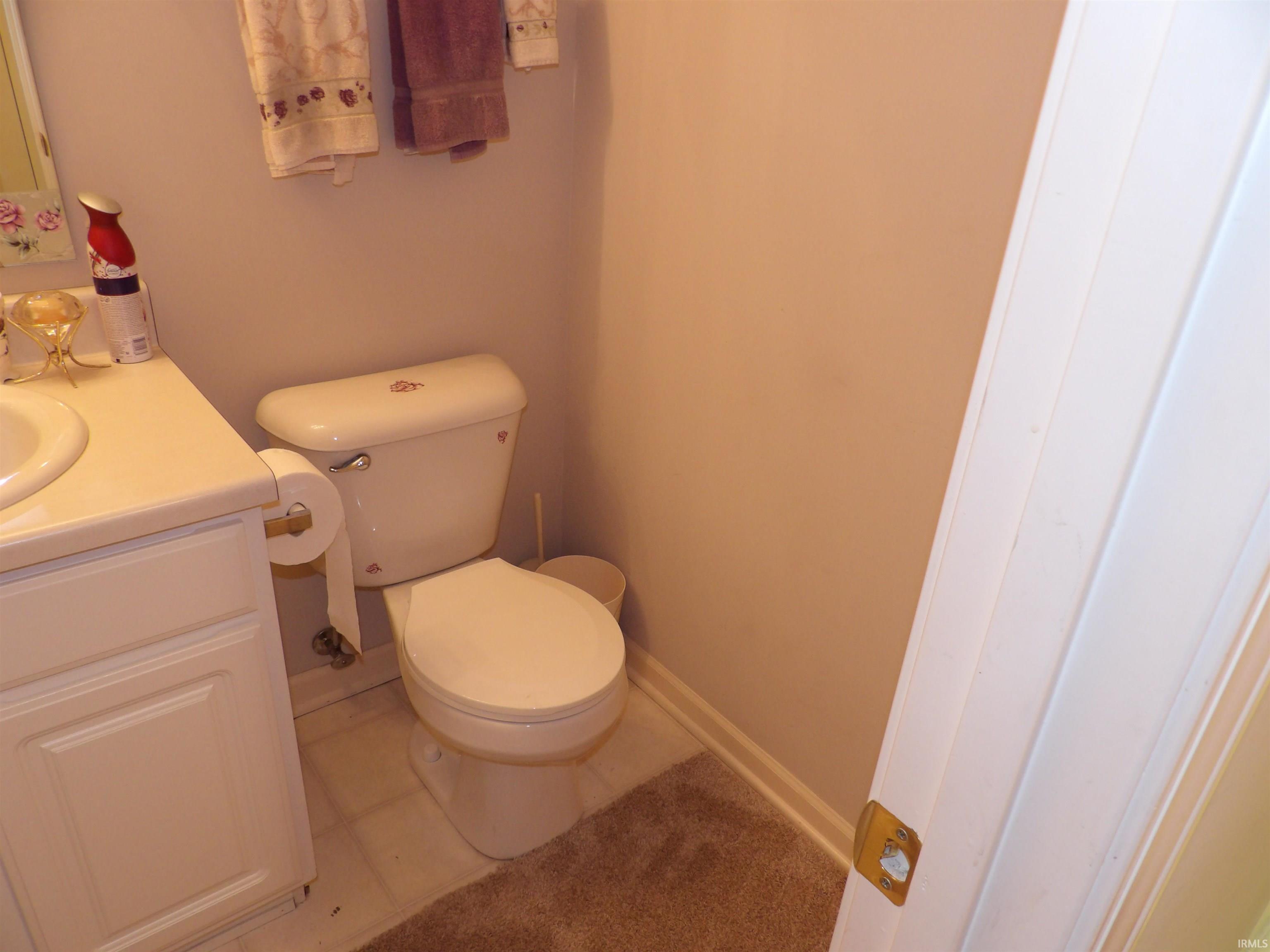 Photo 17 of 5544 Thornbriar Lane