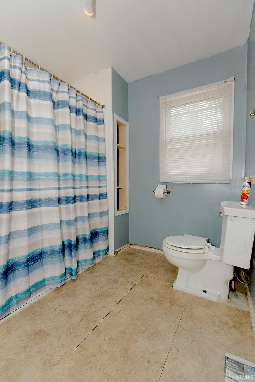 Photo 9 of 1327 Huestis Avenue