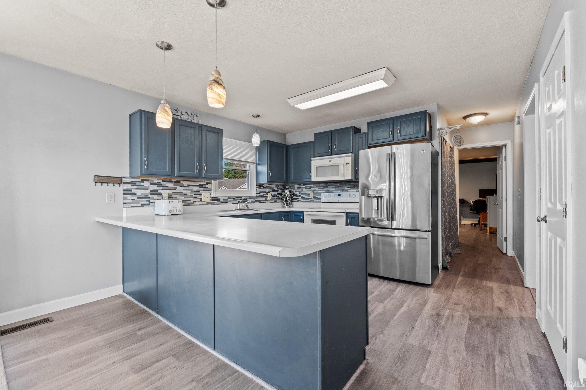 Photo 8 of 1502 Anderson Drive