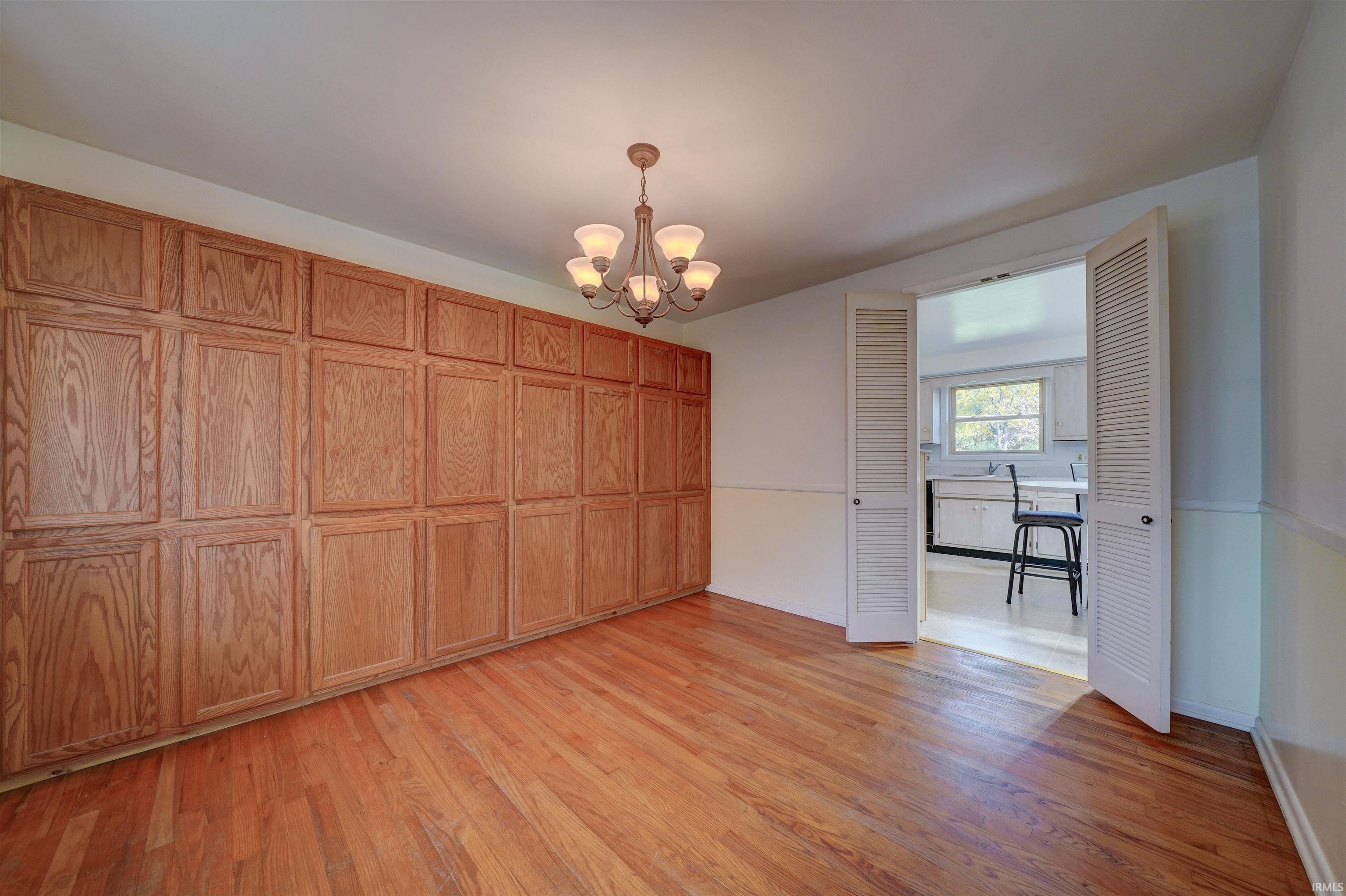Photo 10 of 4317 Lynwood Court