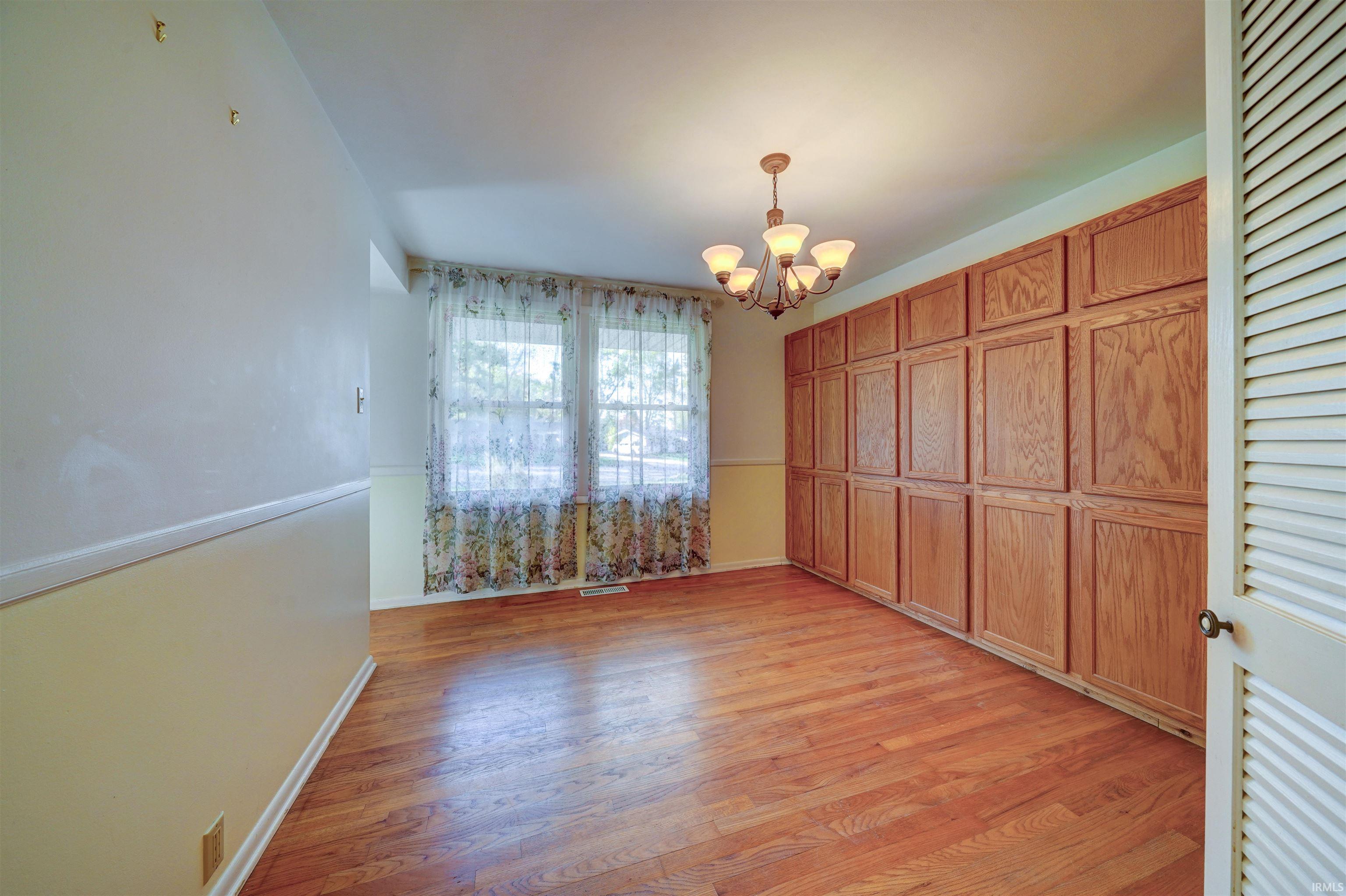Photo 9 of 4317 Lynwood Court