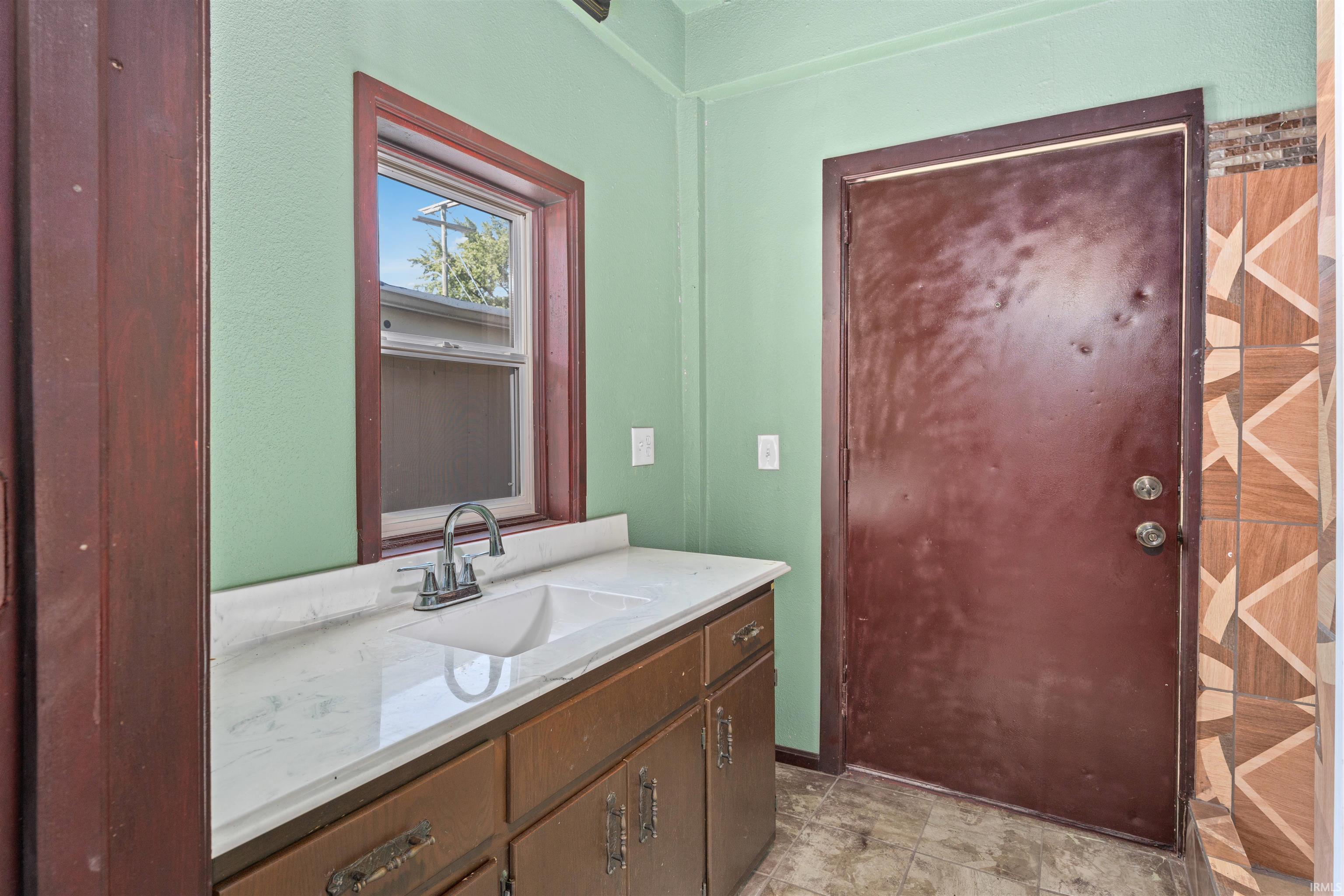 Photo 9 of 3502 Oliver Street