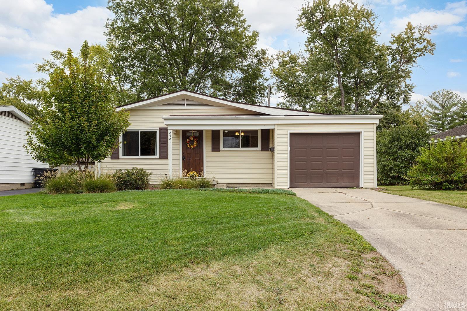 2521 Lafayette Drive, Lafayette, IN 47909