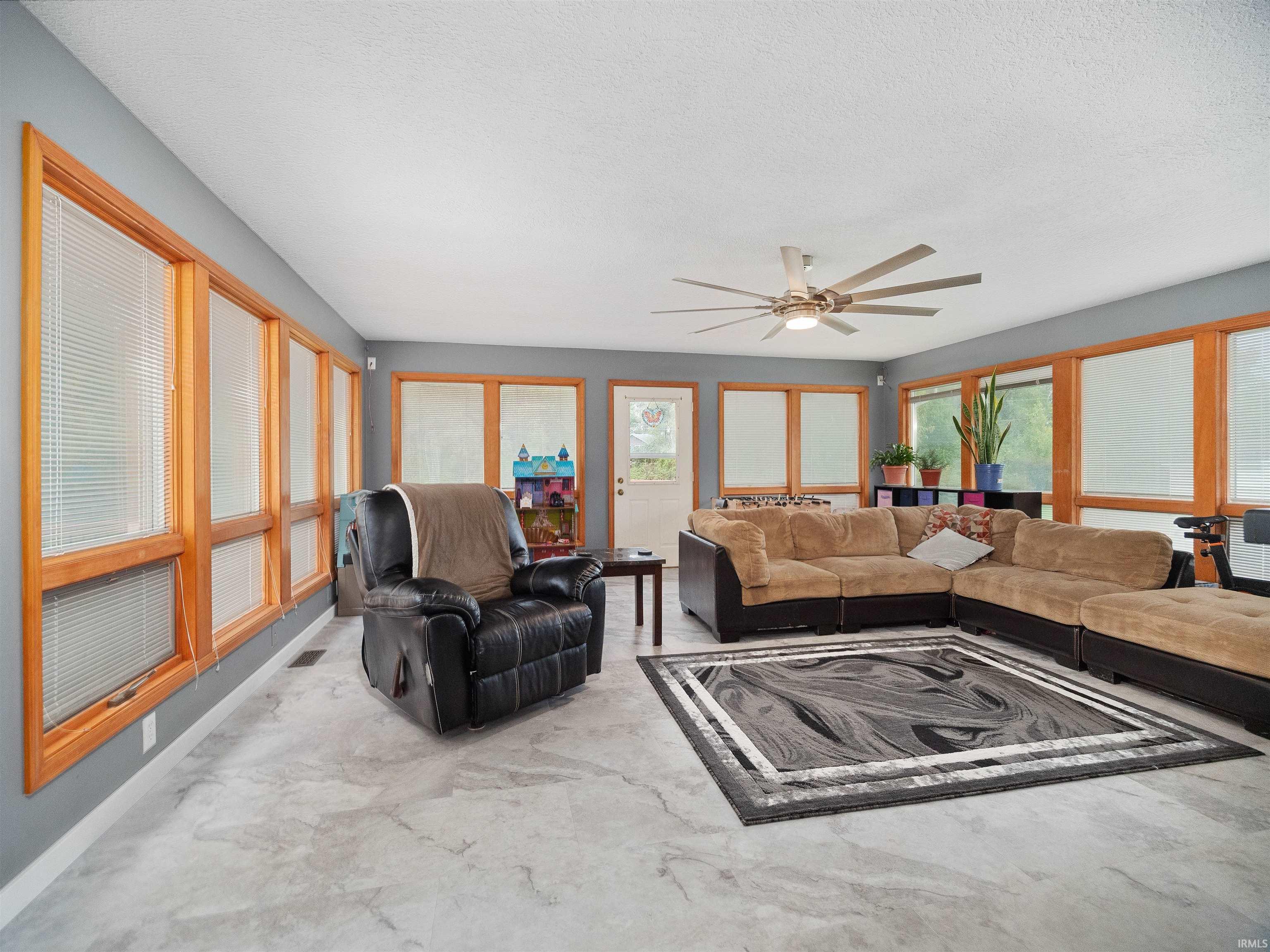 Photo 11 of 11920 Redding Drive