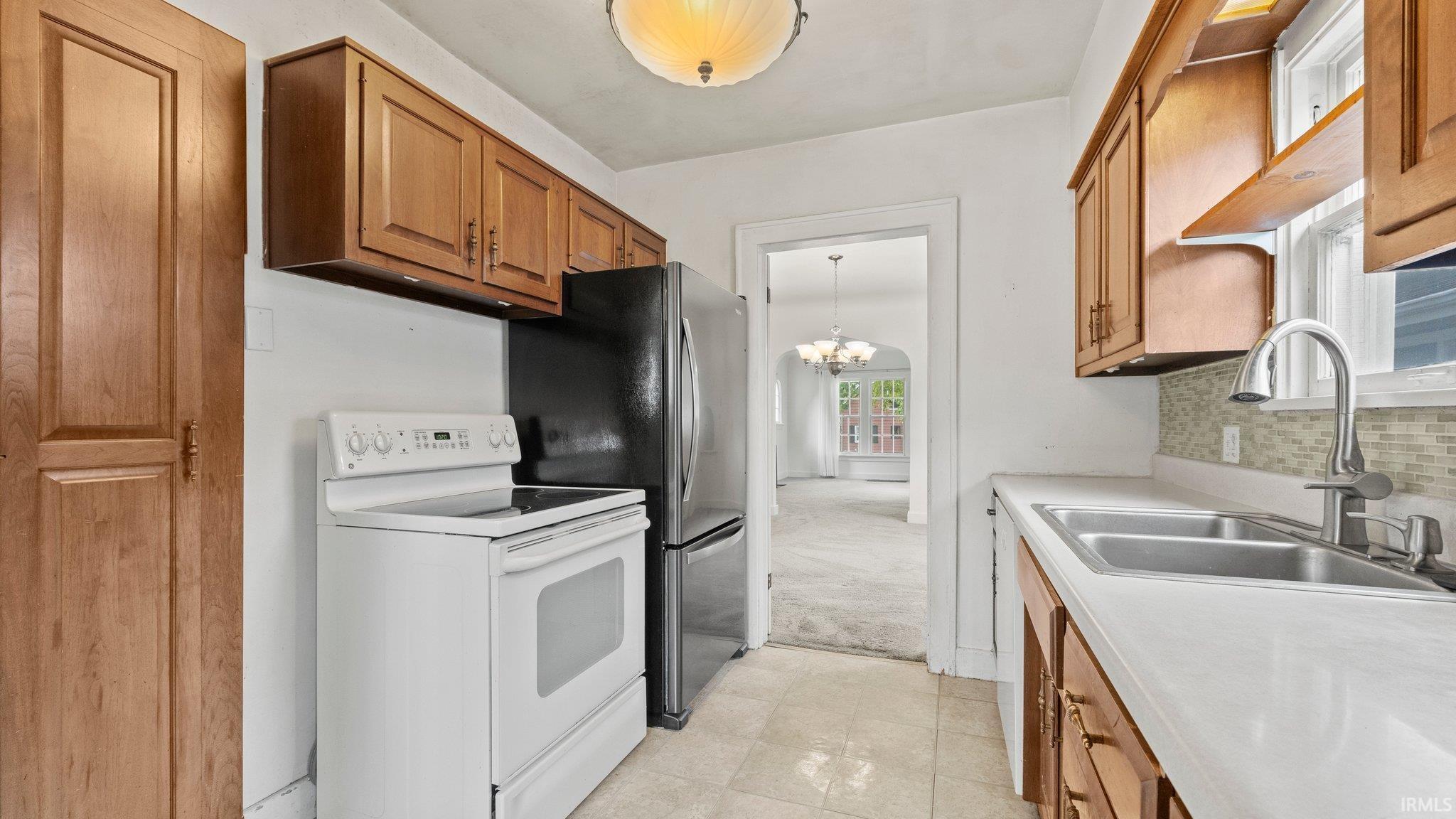 Photo 8 of 824 Prange Drive