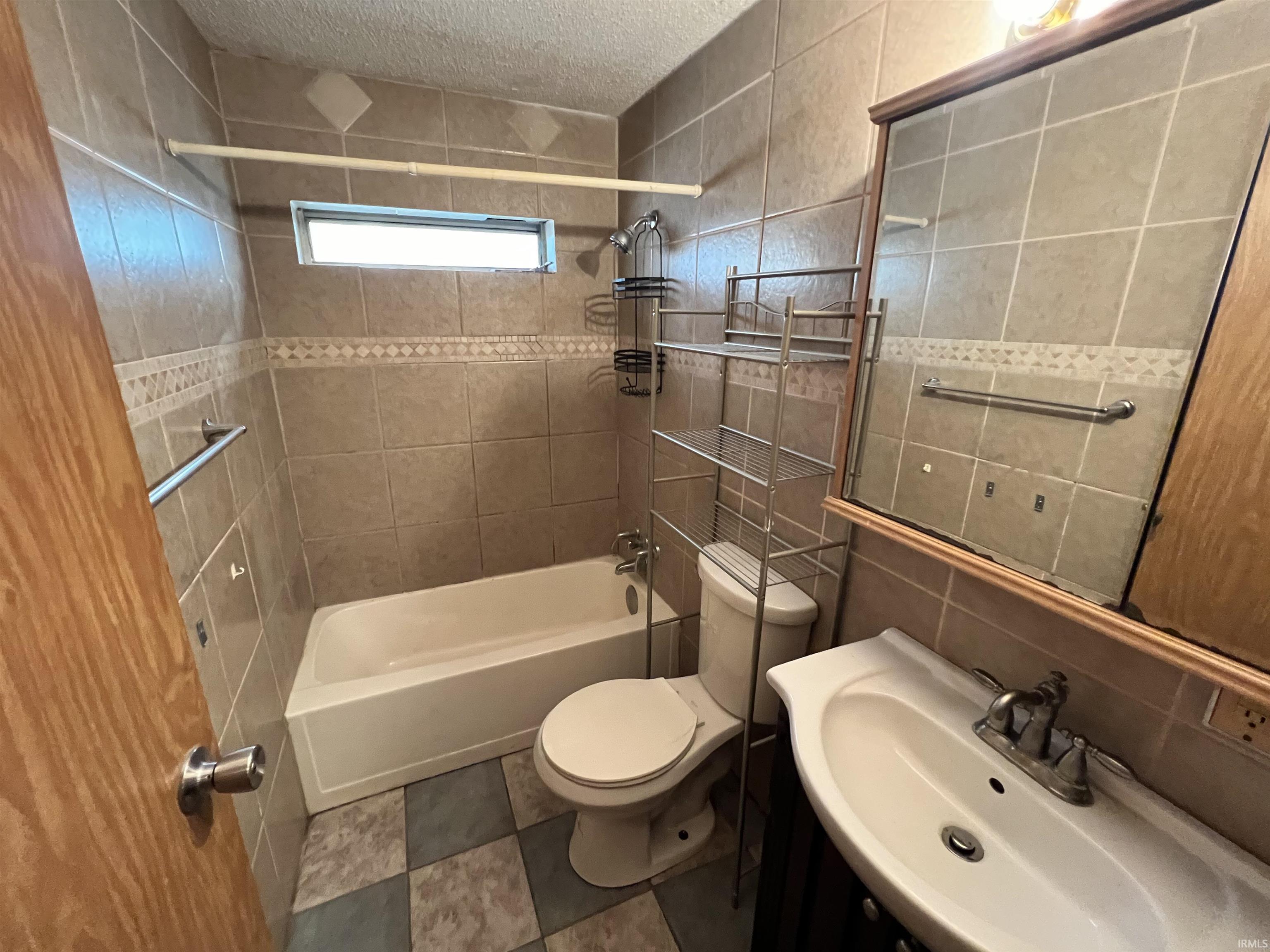 Photo 13 of 2846 S Woodland Hills Dr W