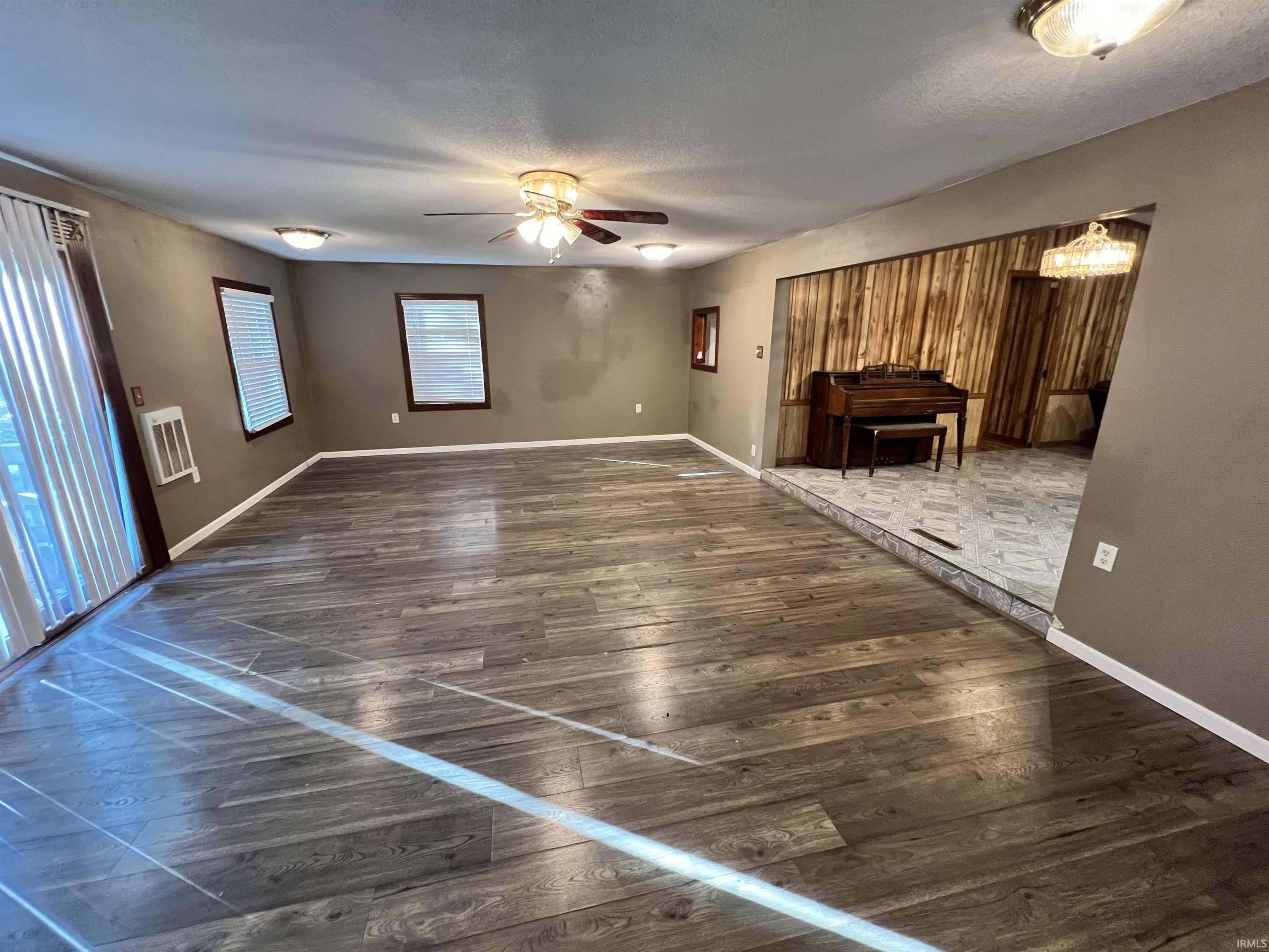 Photo 5 of 2846 S Woodland Hills Dr W