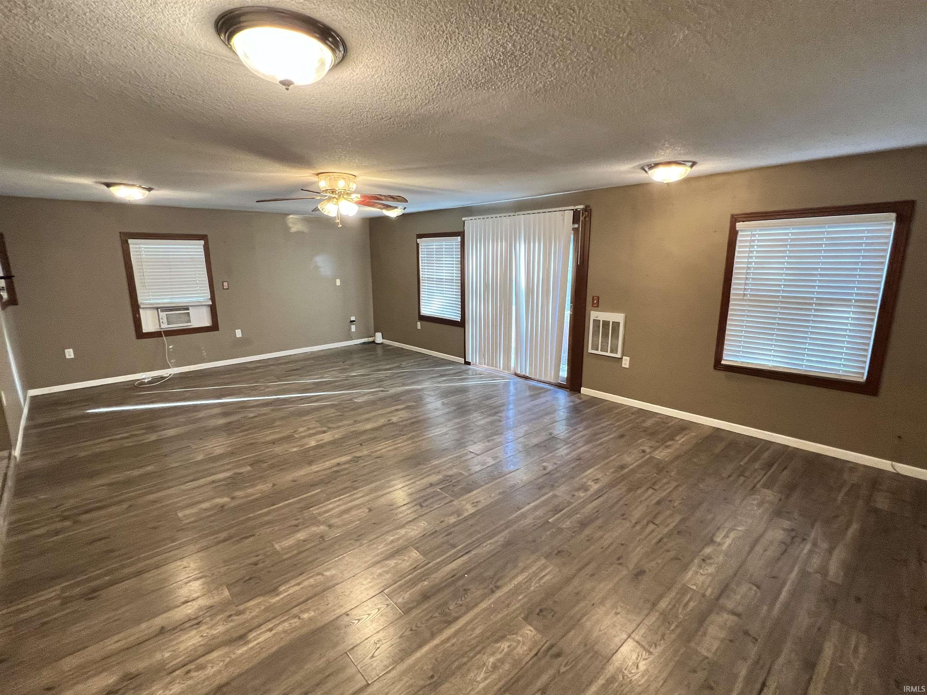 Photo 8 of 2846 S Woodland Hills Dr W