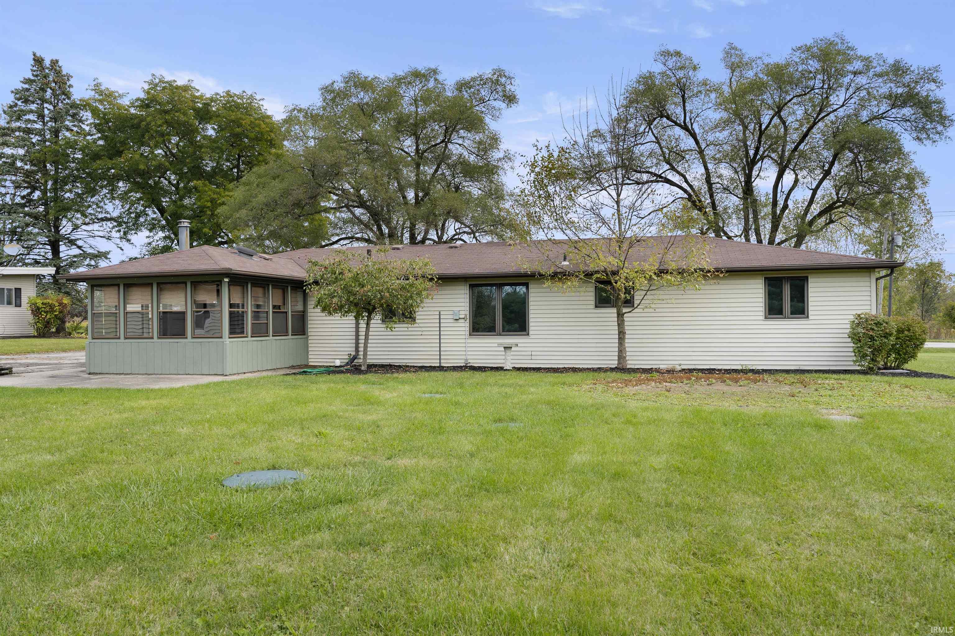 Photo 31 of 910 N Thomas Road