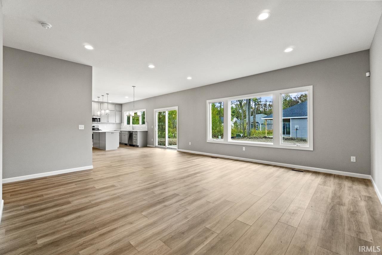 Photo 1 of 1781 Muruntau Grove