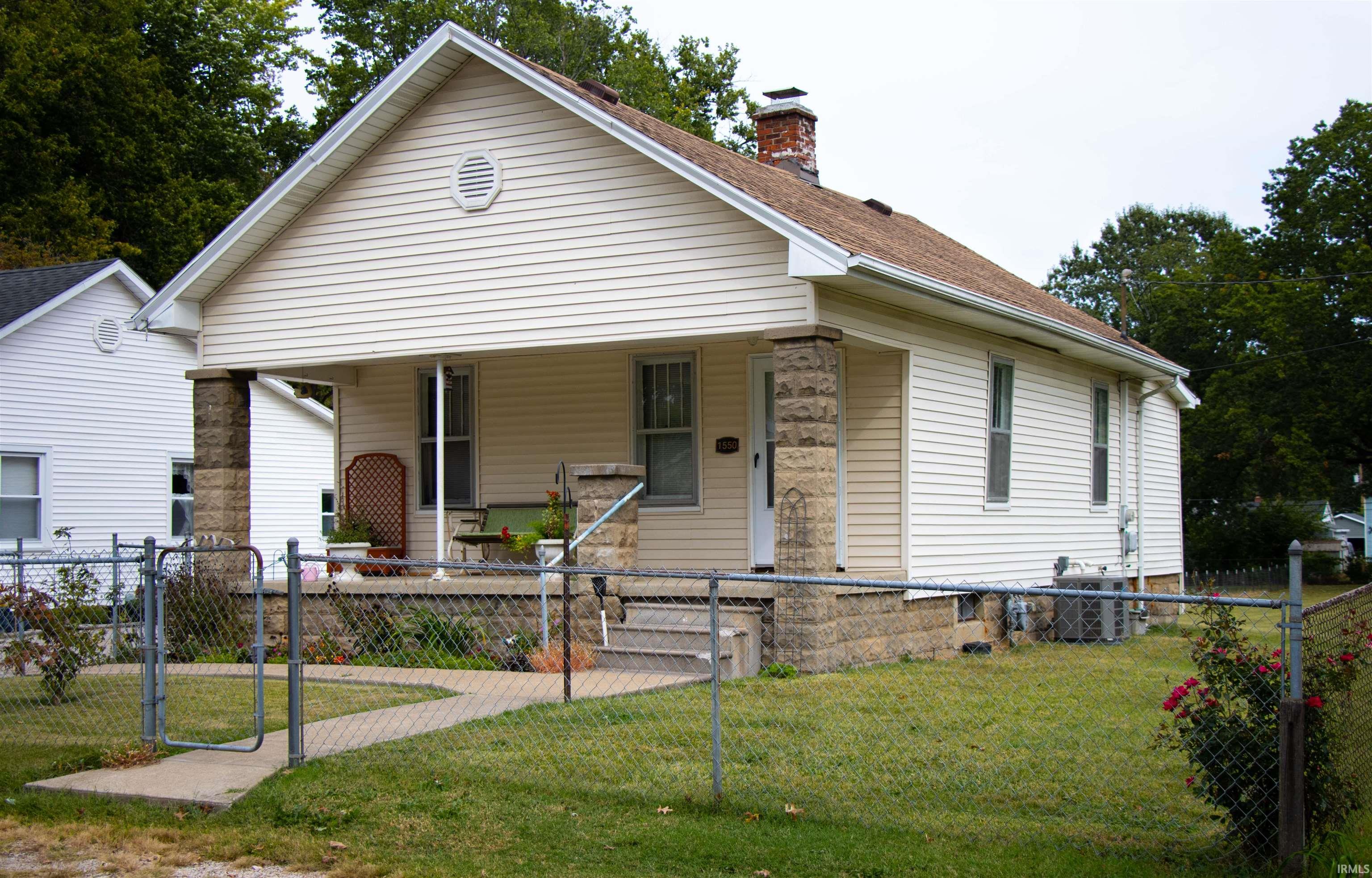 1550 S Fairlawn Avenue, Evansville, IN 47714