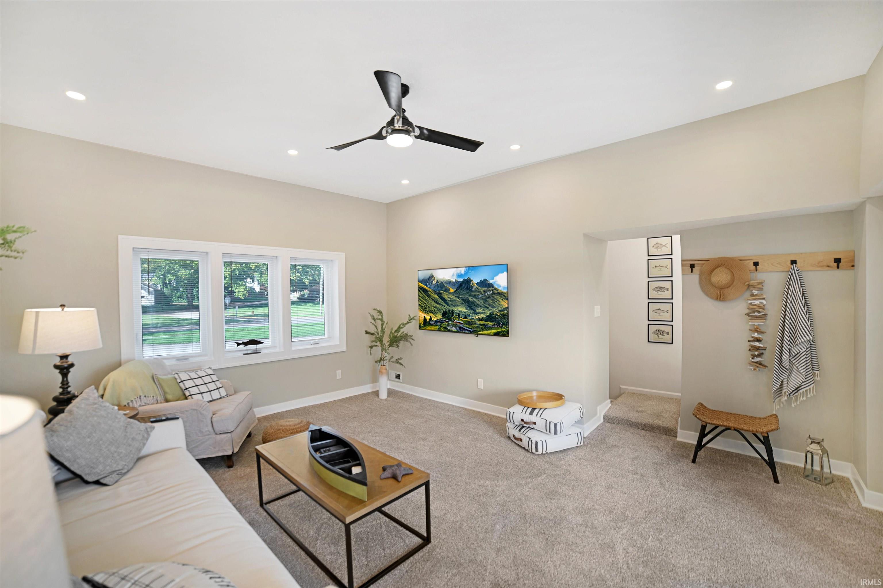 Photo 21 of 1723 Greenleaf Boulevard