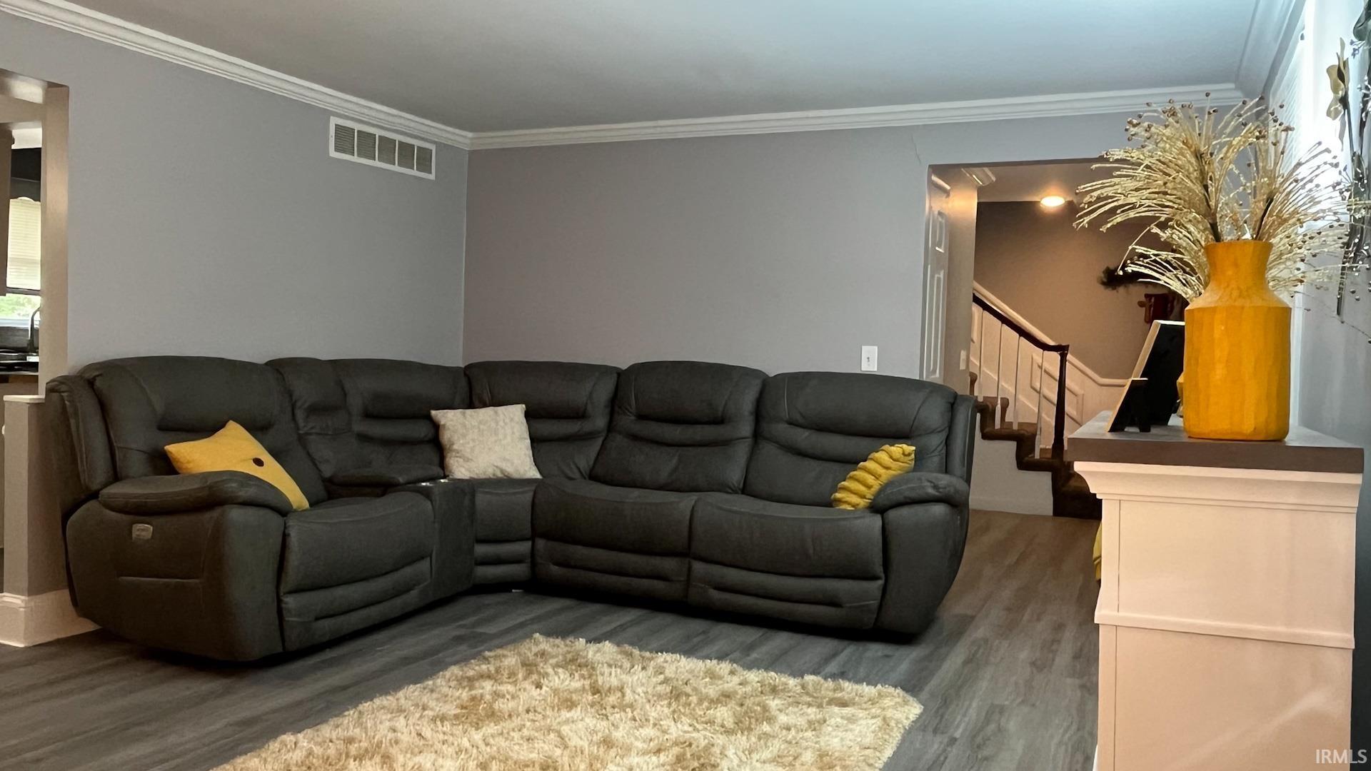 Photo 9 of 4919 Collbran Drive