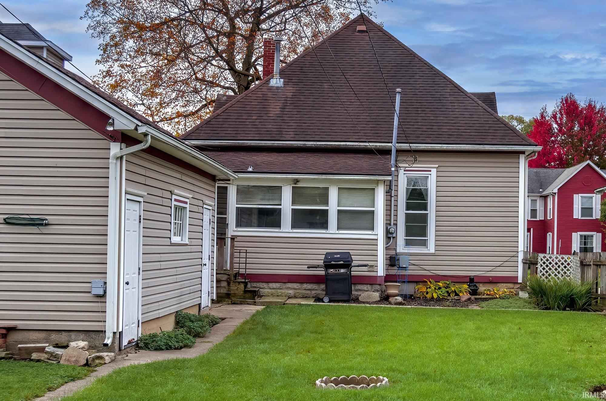 Photo 31 of 421 W Wiley Avenue