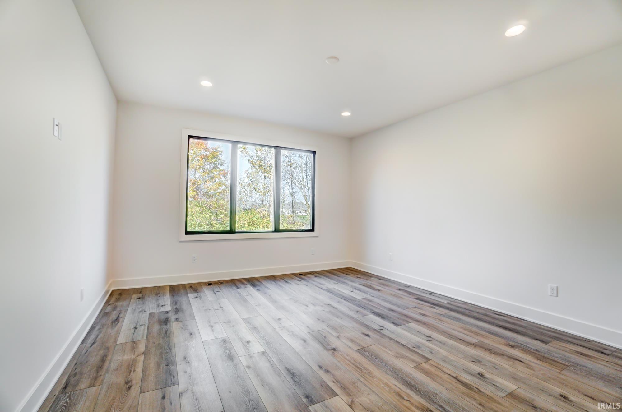 Photo 17 of 16437 Quarry Boulevard
