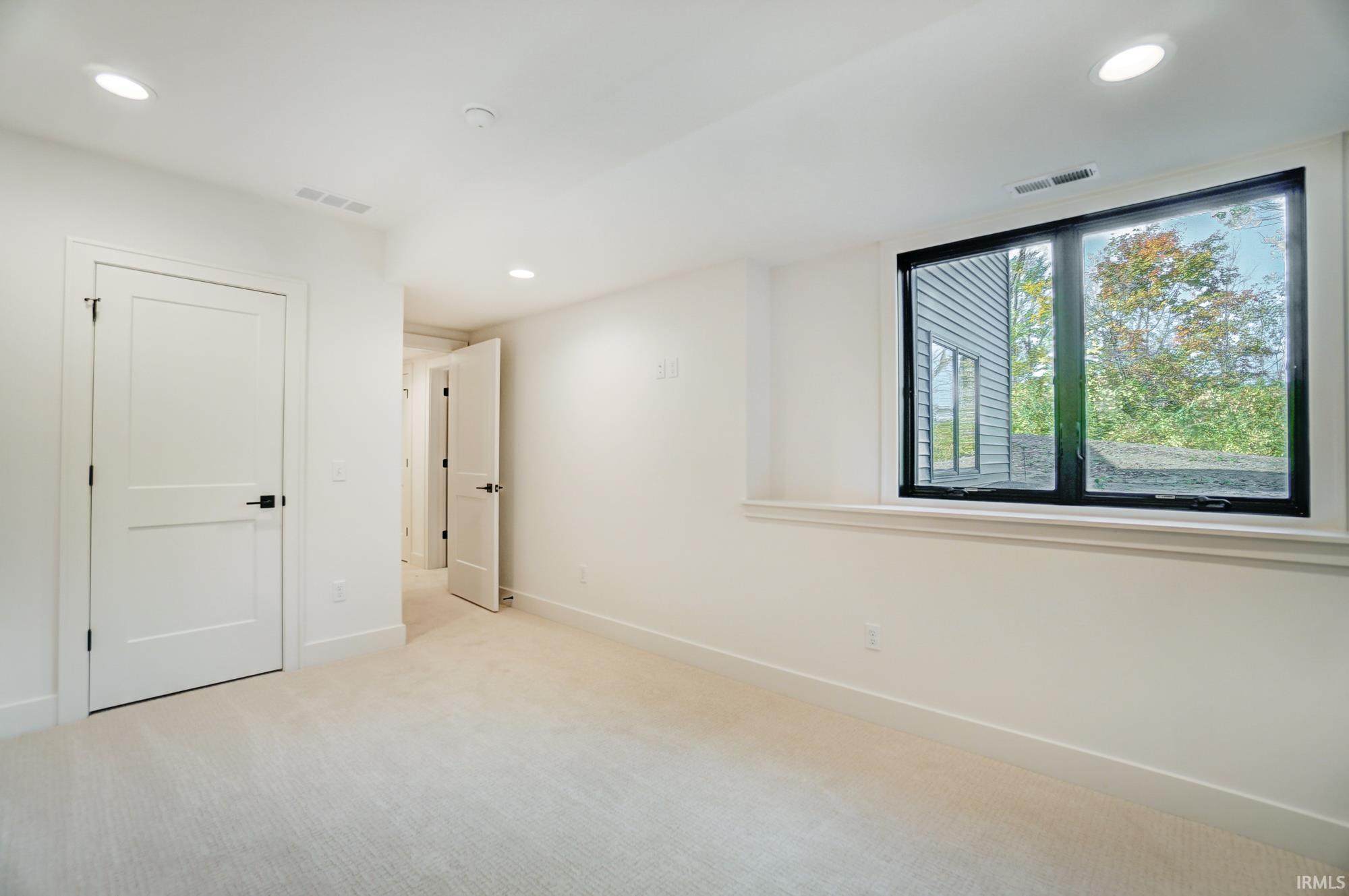 Photo 35 of 16437 Quarry Boulevard