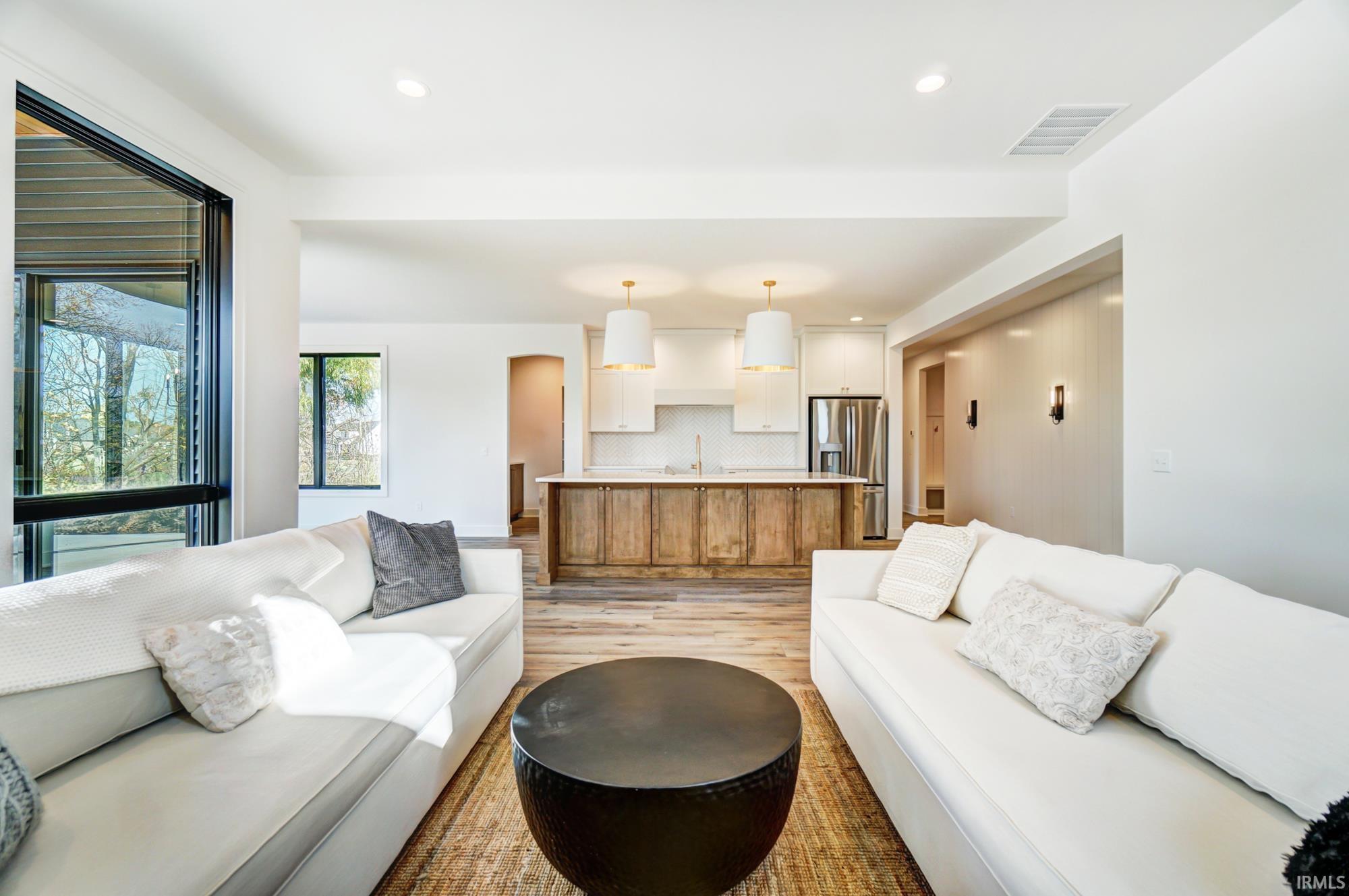 Photo 7 of 16437 Quarry Boulevard
