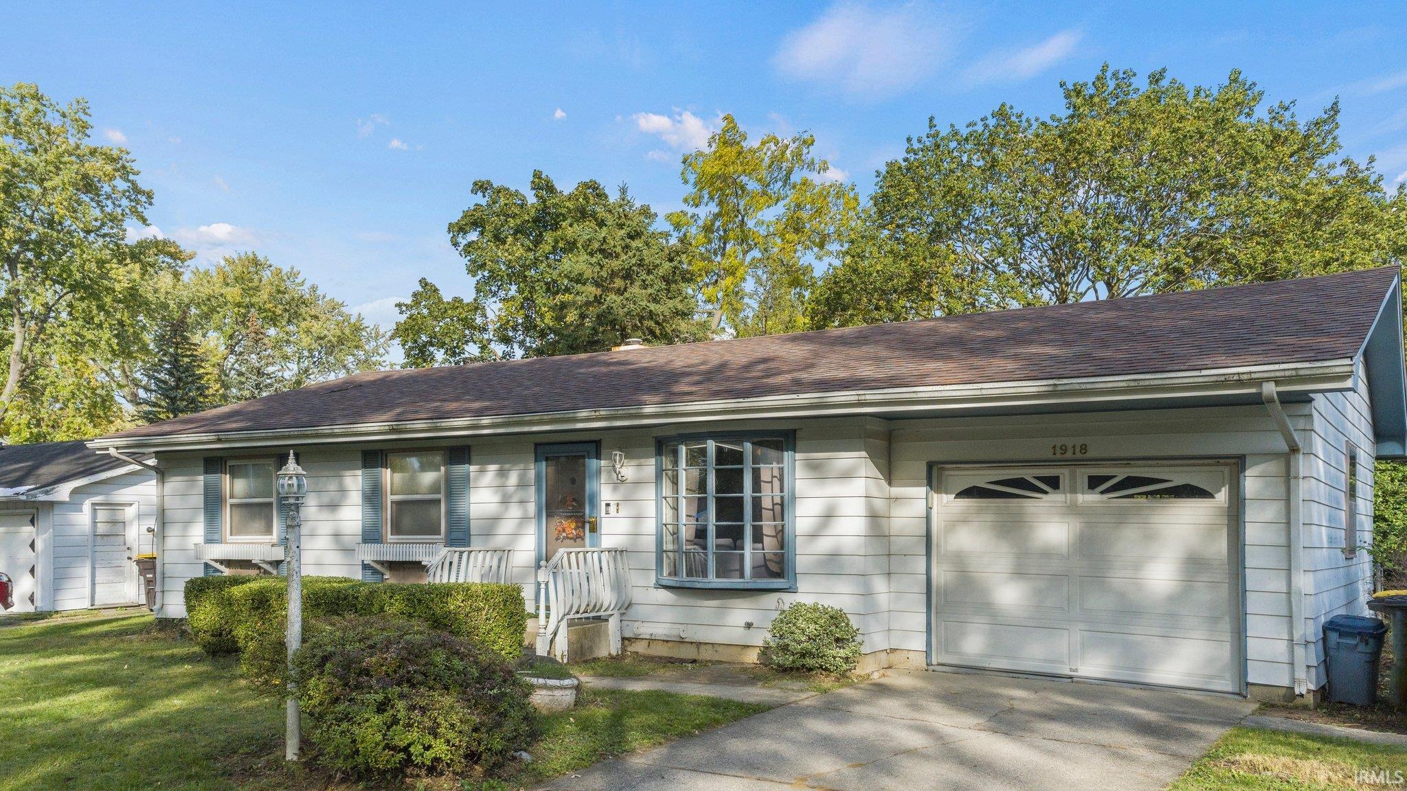 1918 Drive North Eastern Group Realty