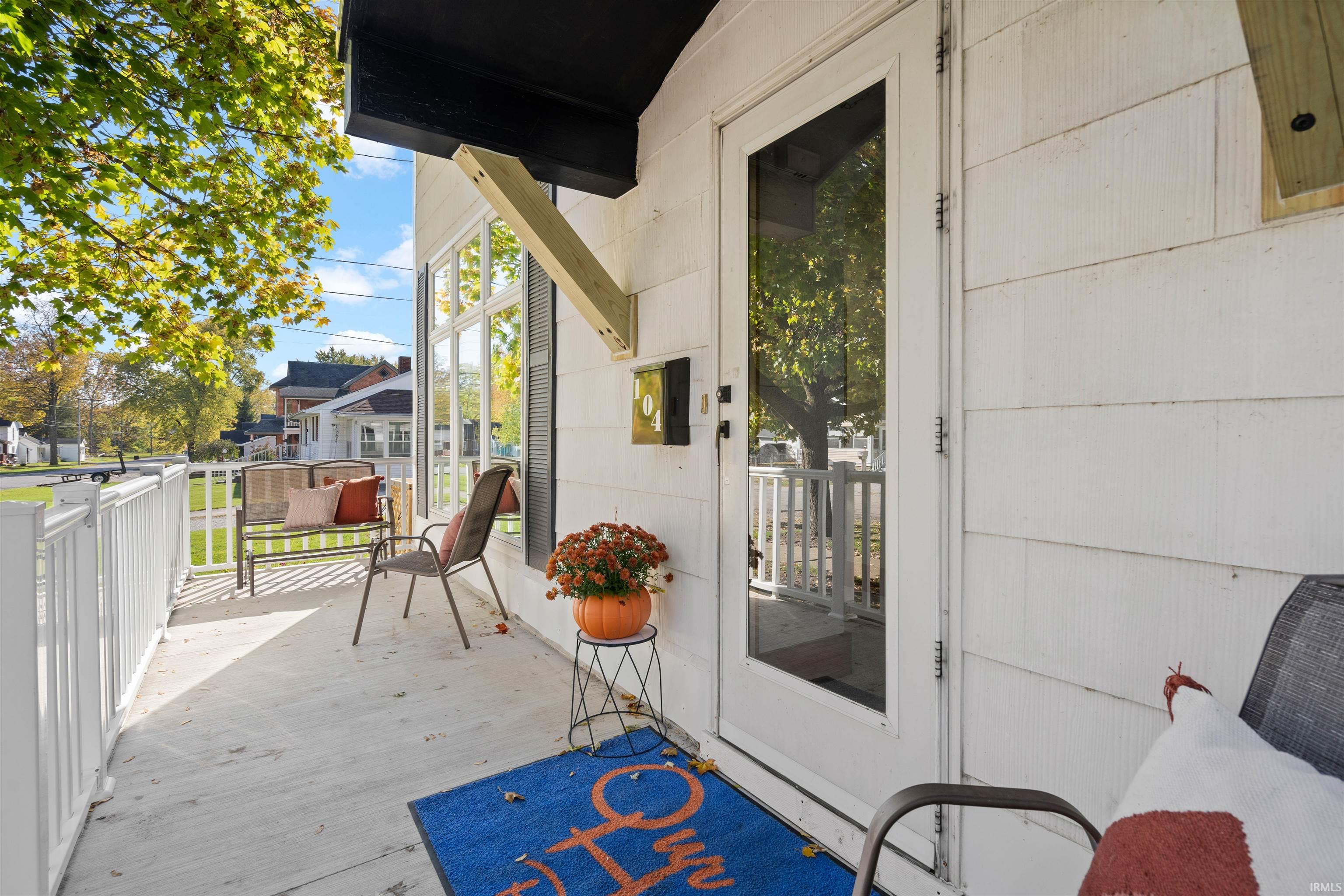 Photo 1 of 104 S Sycamore Street