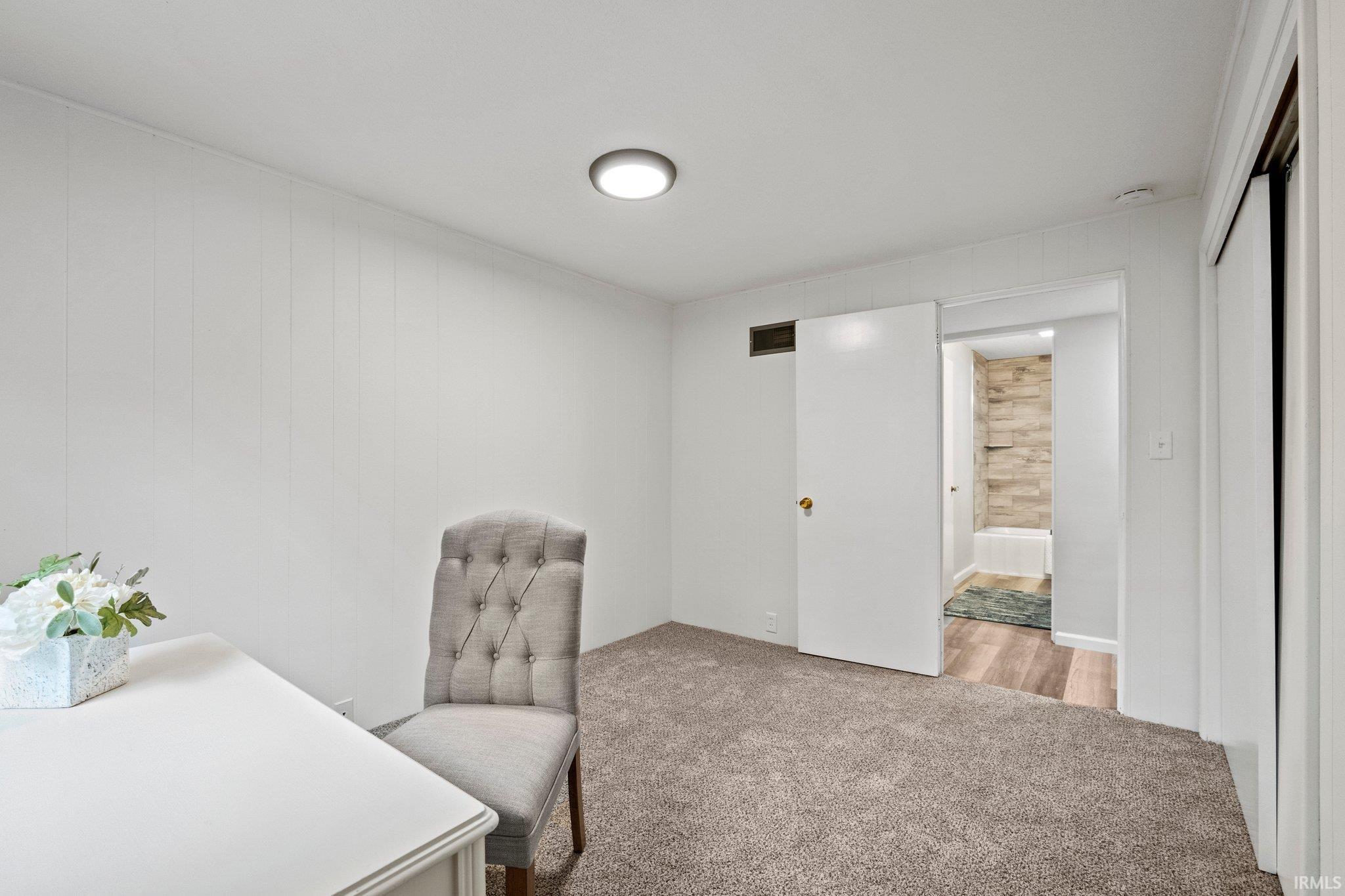 Photo 9 of 406 N Oak Street
