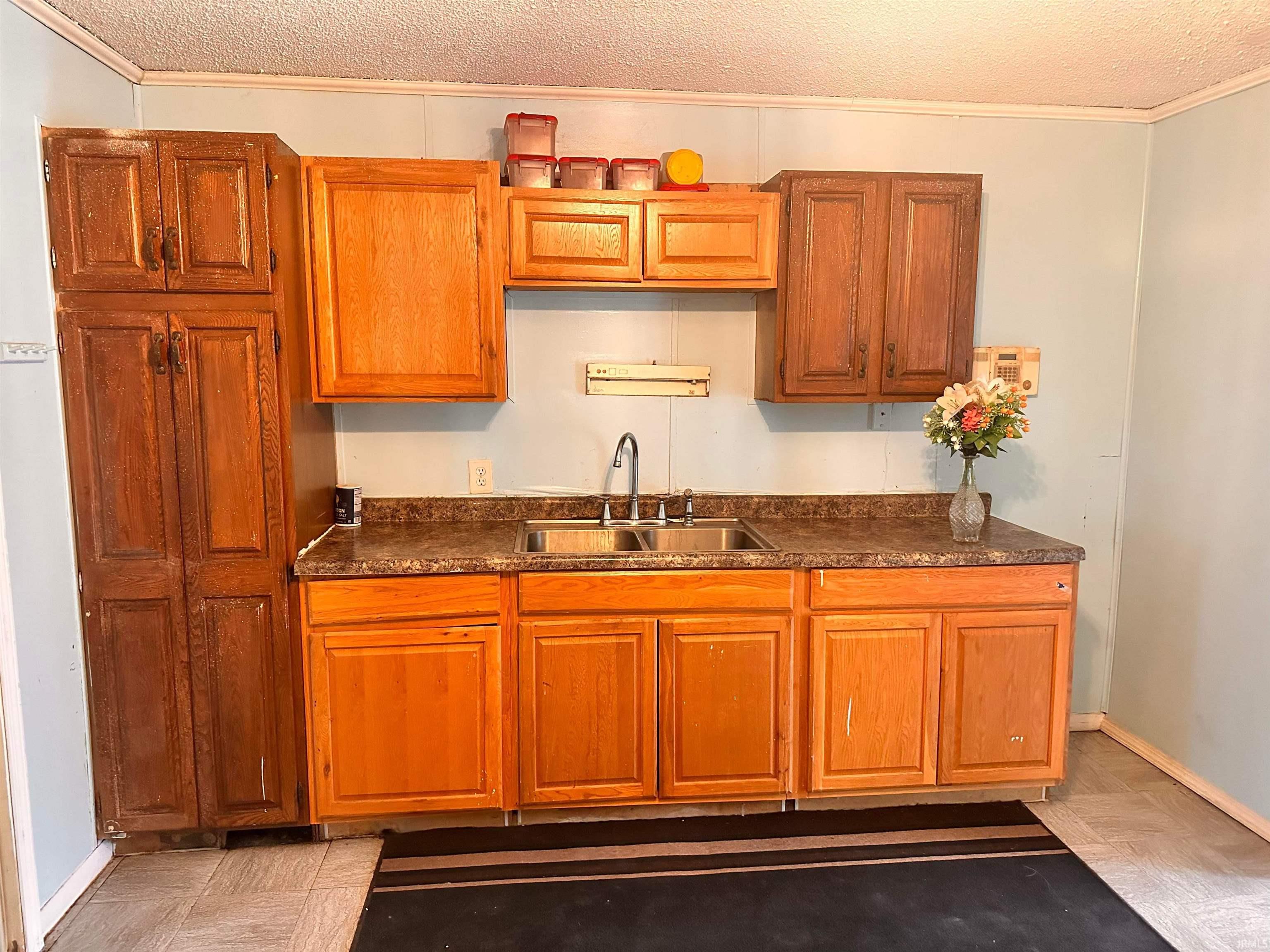 Photo 6 of 5201 Lillie Street