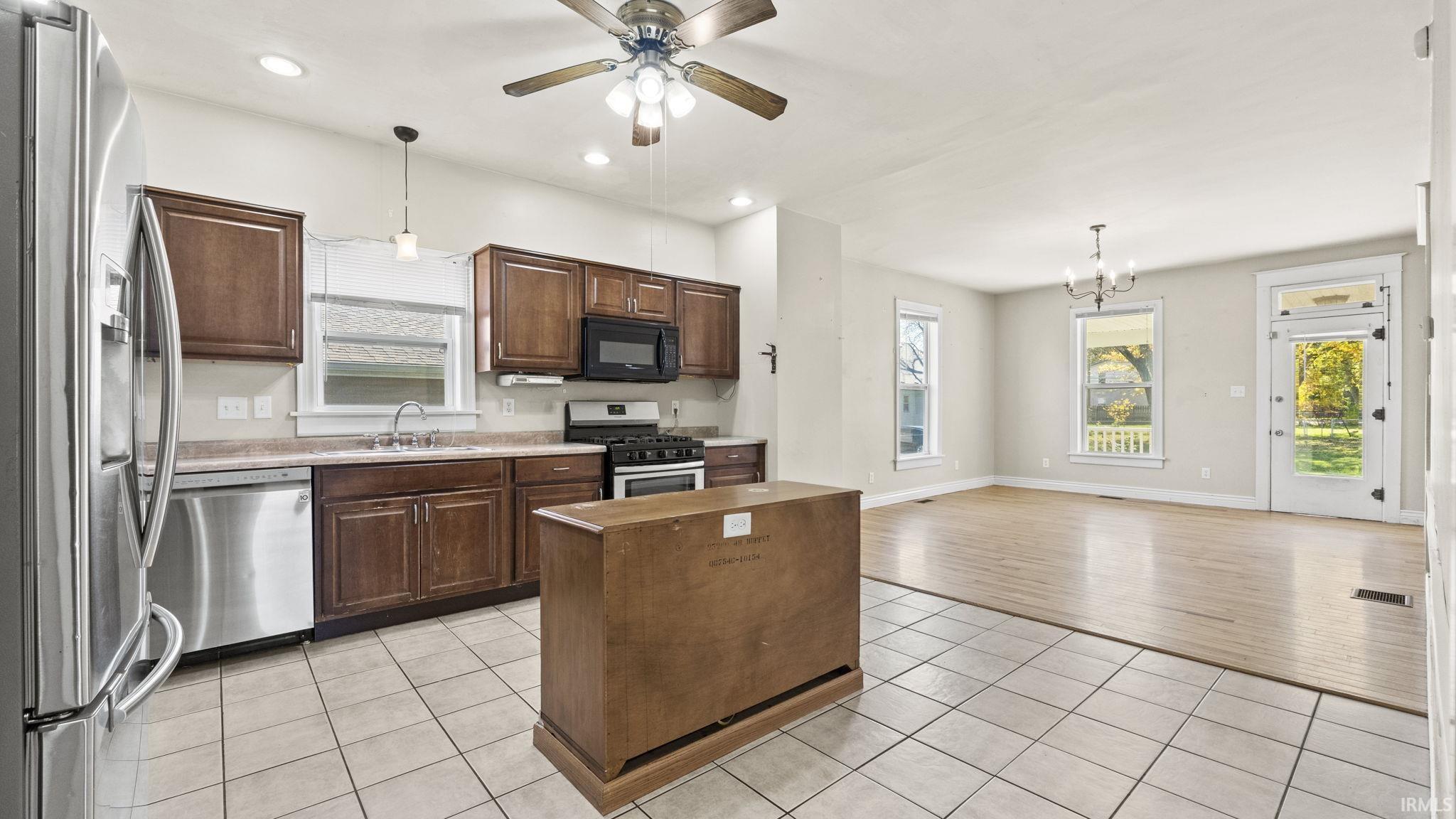 Photo 10 of 515 Morris Street