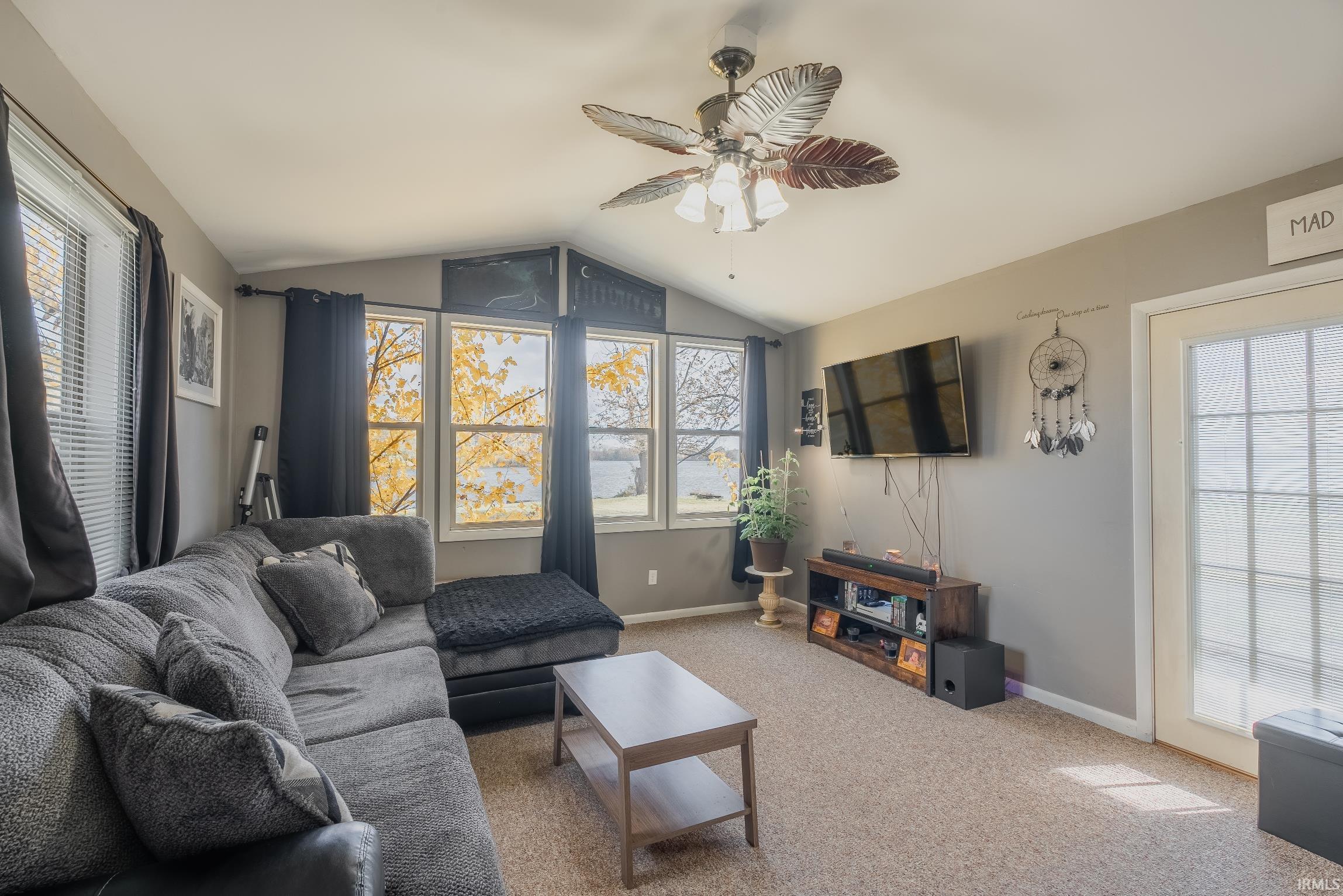 Photo 7 of 706 Ross Avenue