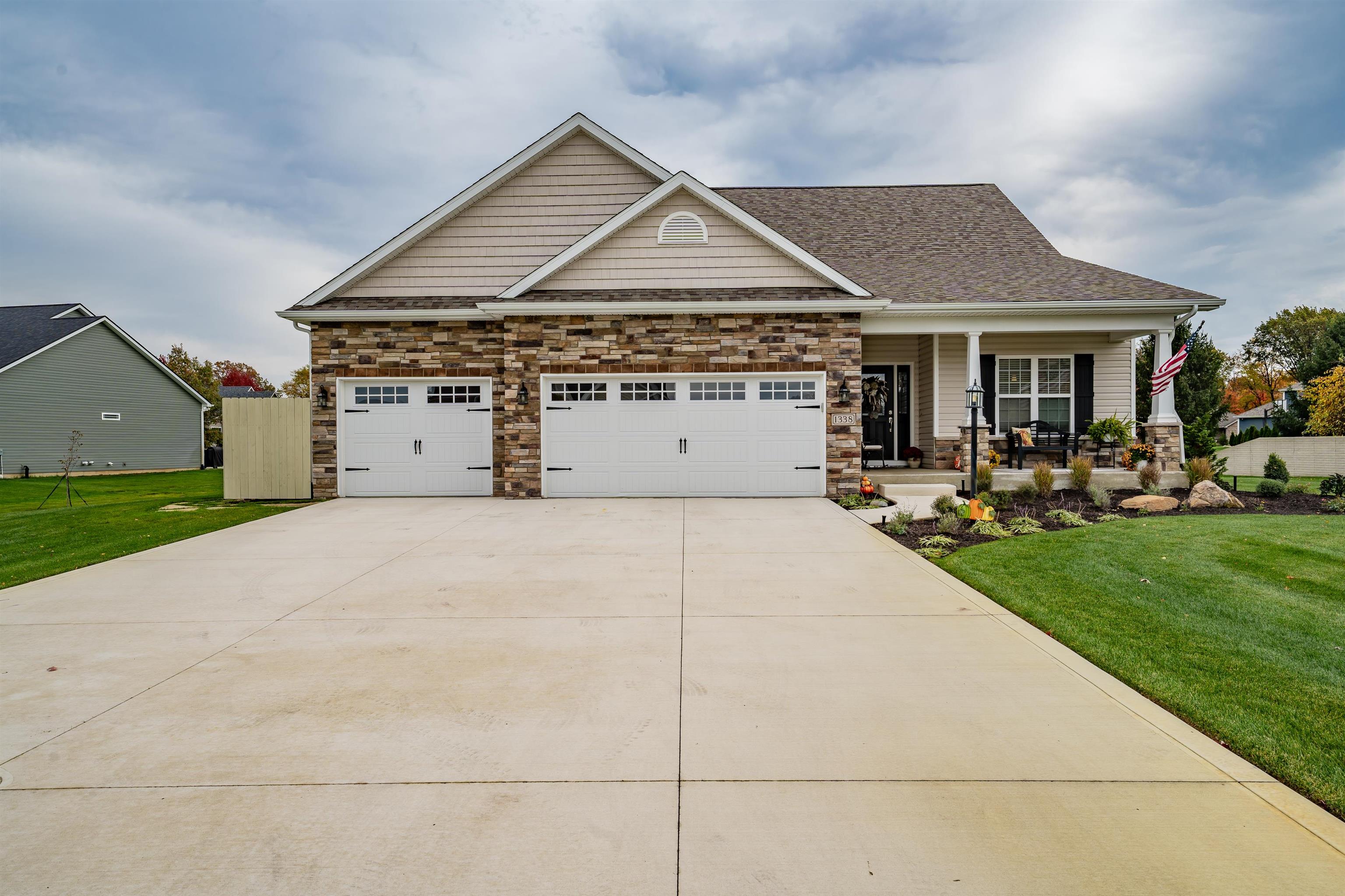 1338 S Sandal Court, Warsaw, IN 