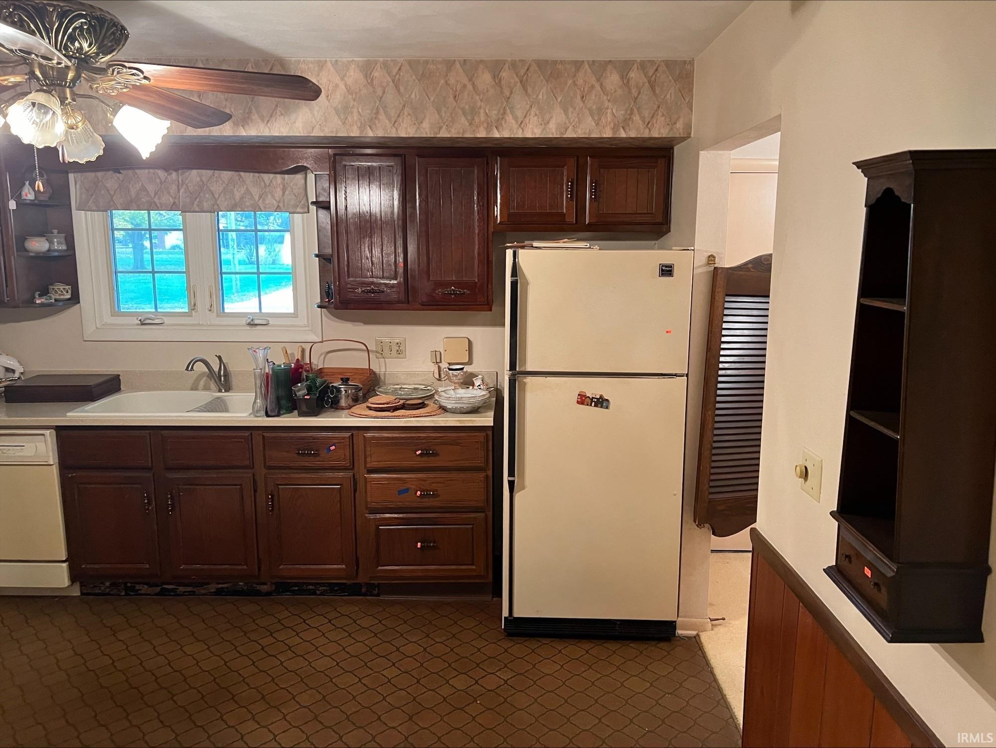 Photo 5 of 401 Rustic Lane