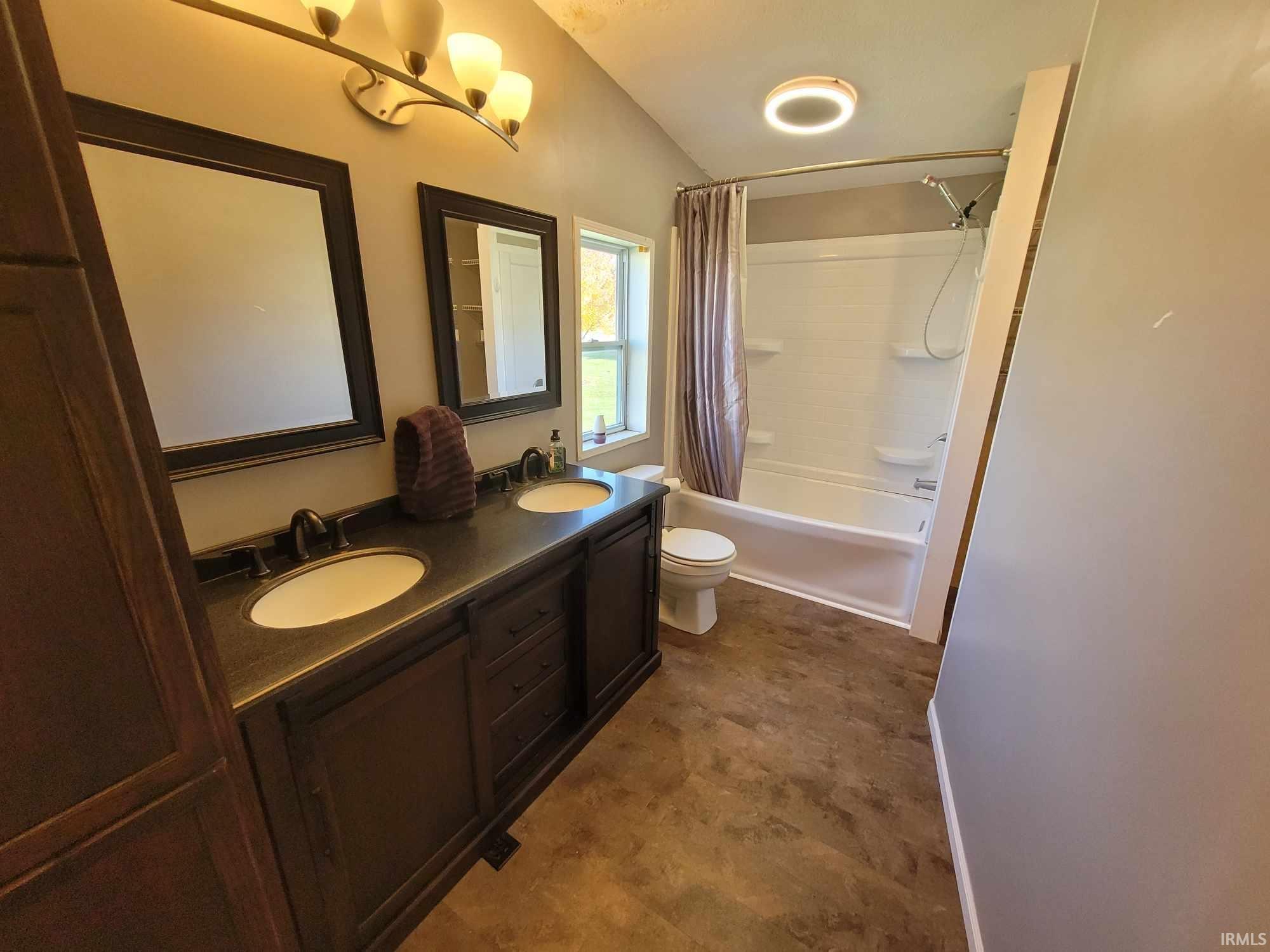 Photo 13 of 221 Parsonage Street