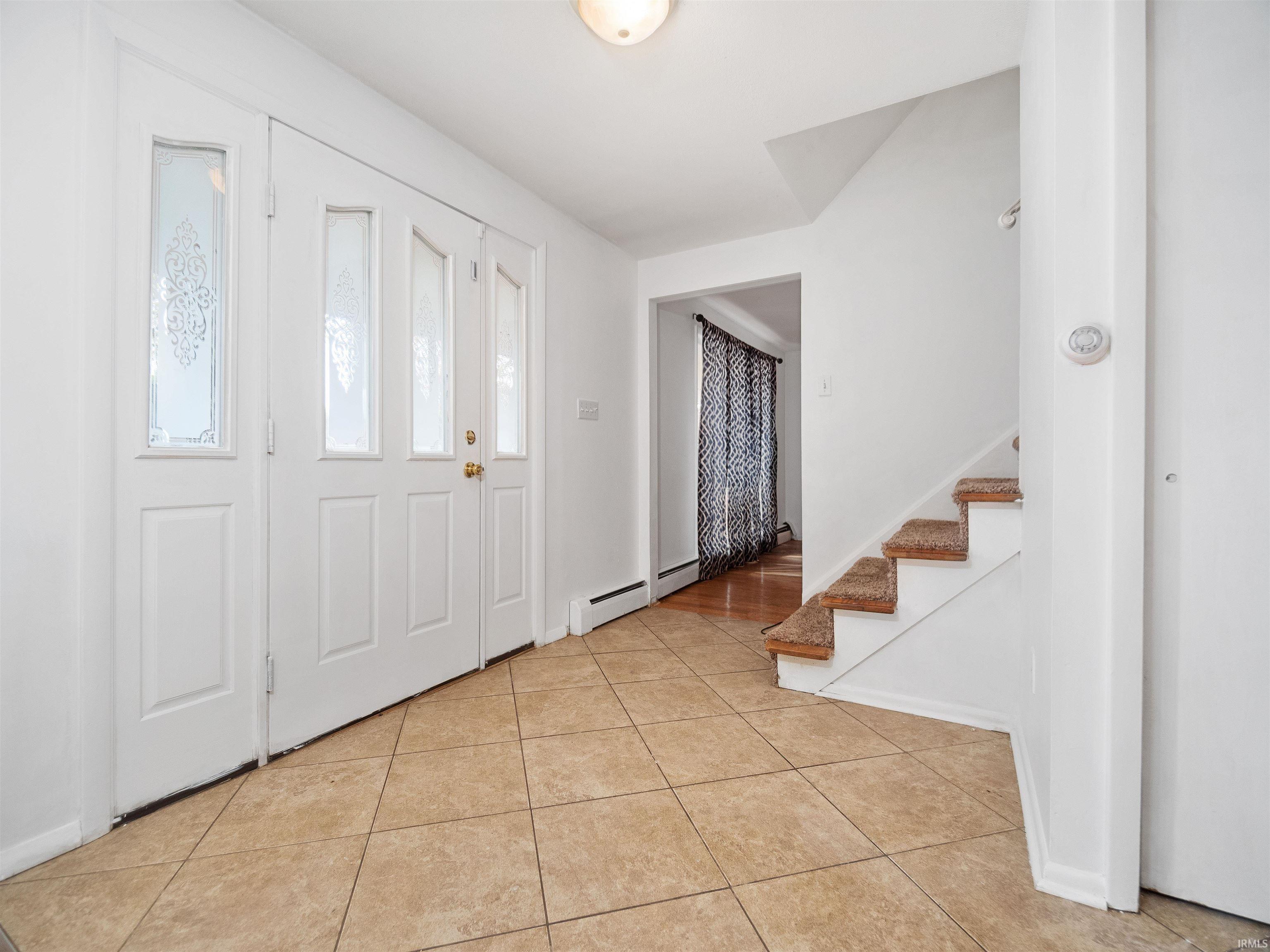 Photo 2 of 7231 Blackhawk Lane
