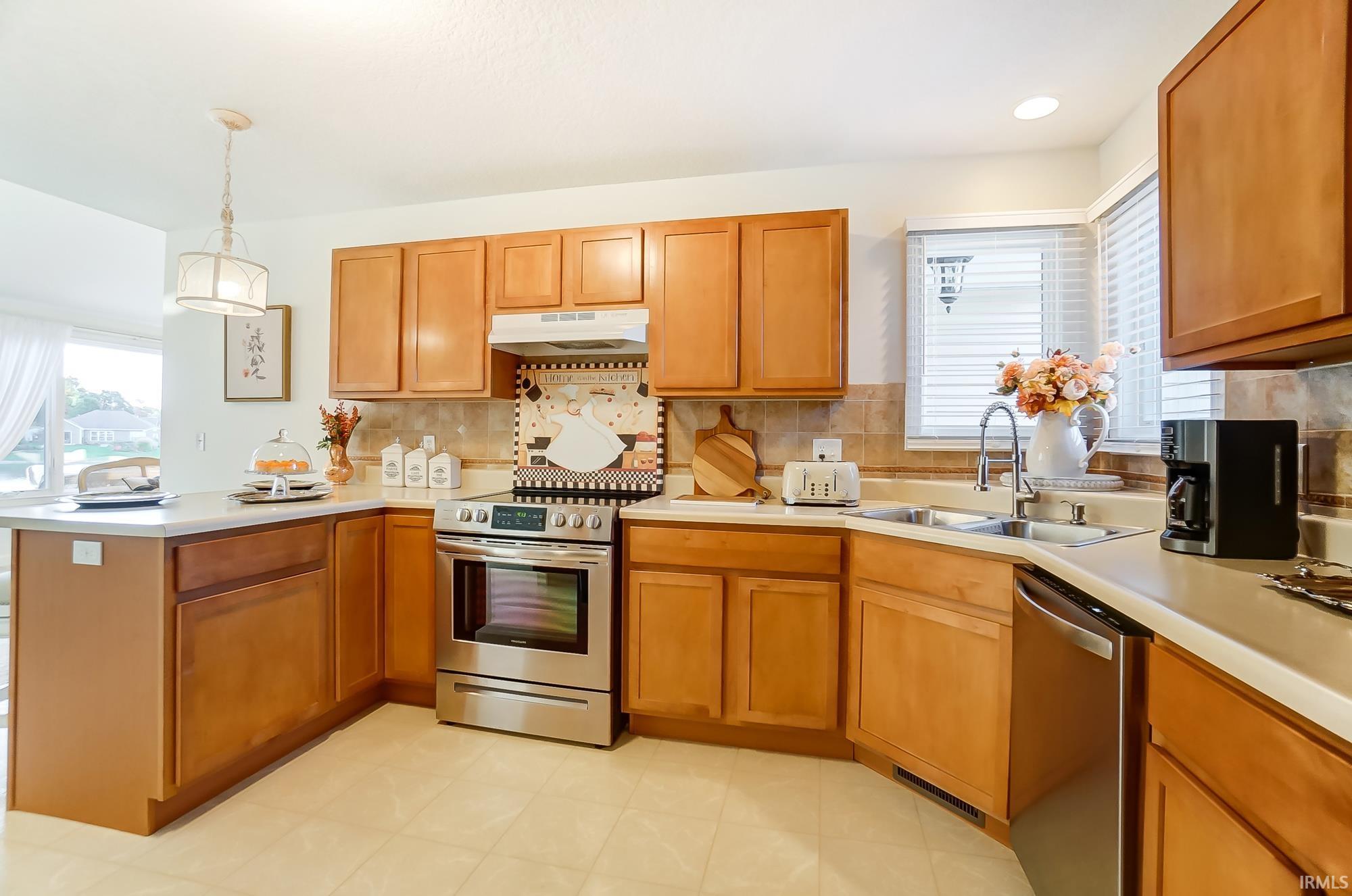 Photo 10 of 3817 Woodcliffe Drive