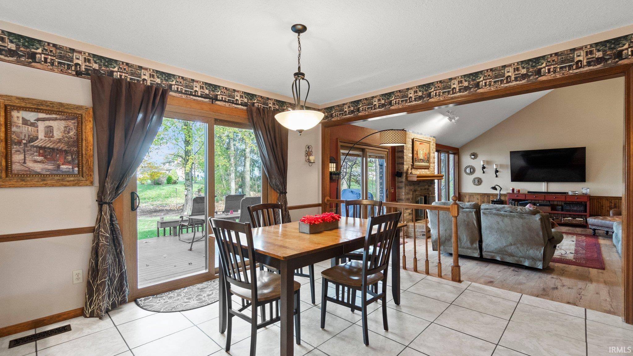 Photo 16 of 8825 Gateview Drive