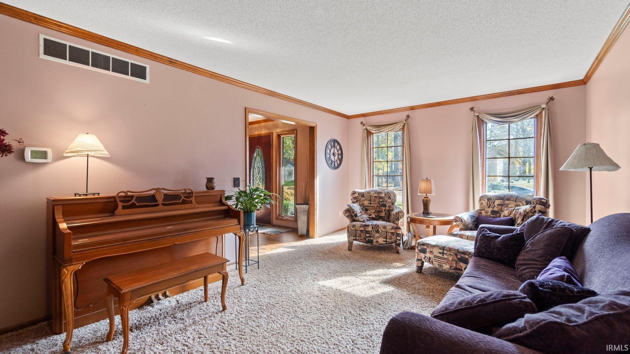 Photo 9 of 8825 Gateview Drive