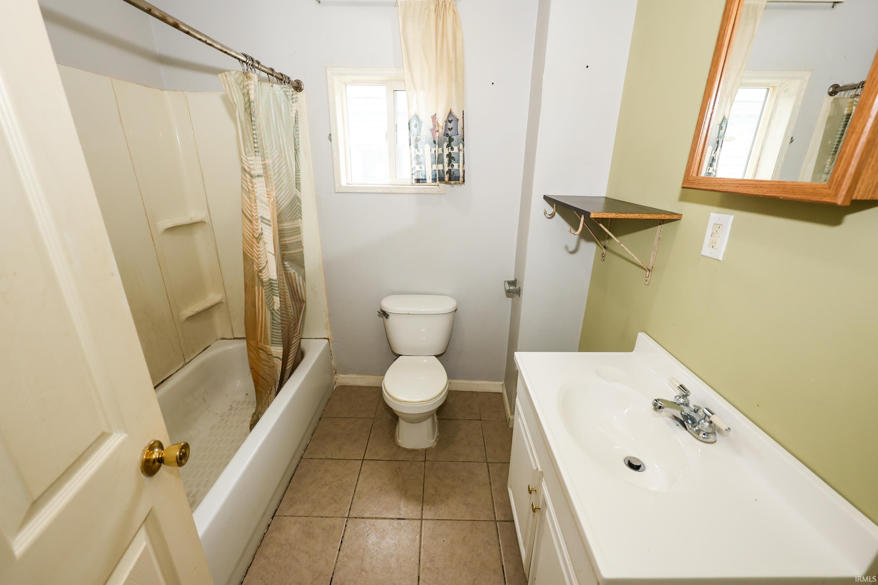 Photo 12 of 1130 Jones Street