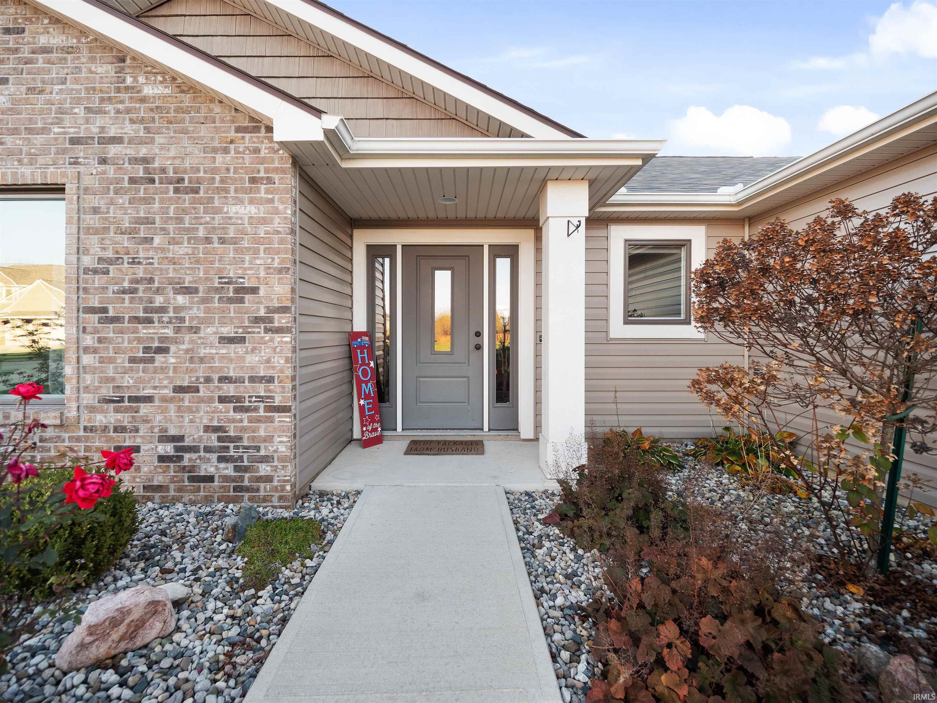Photo 9 of 2072 Hemlock Lane