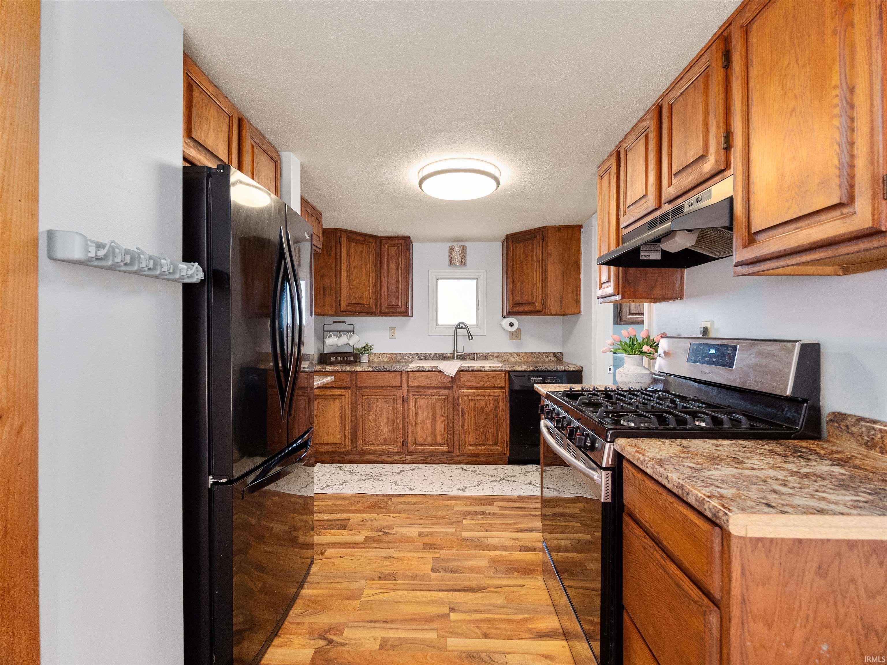 Photo 8 of 603 S Morton Street