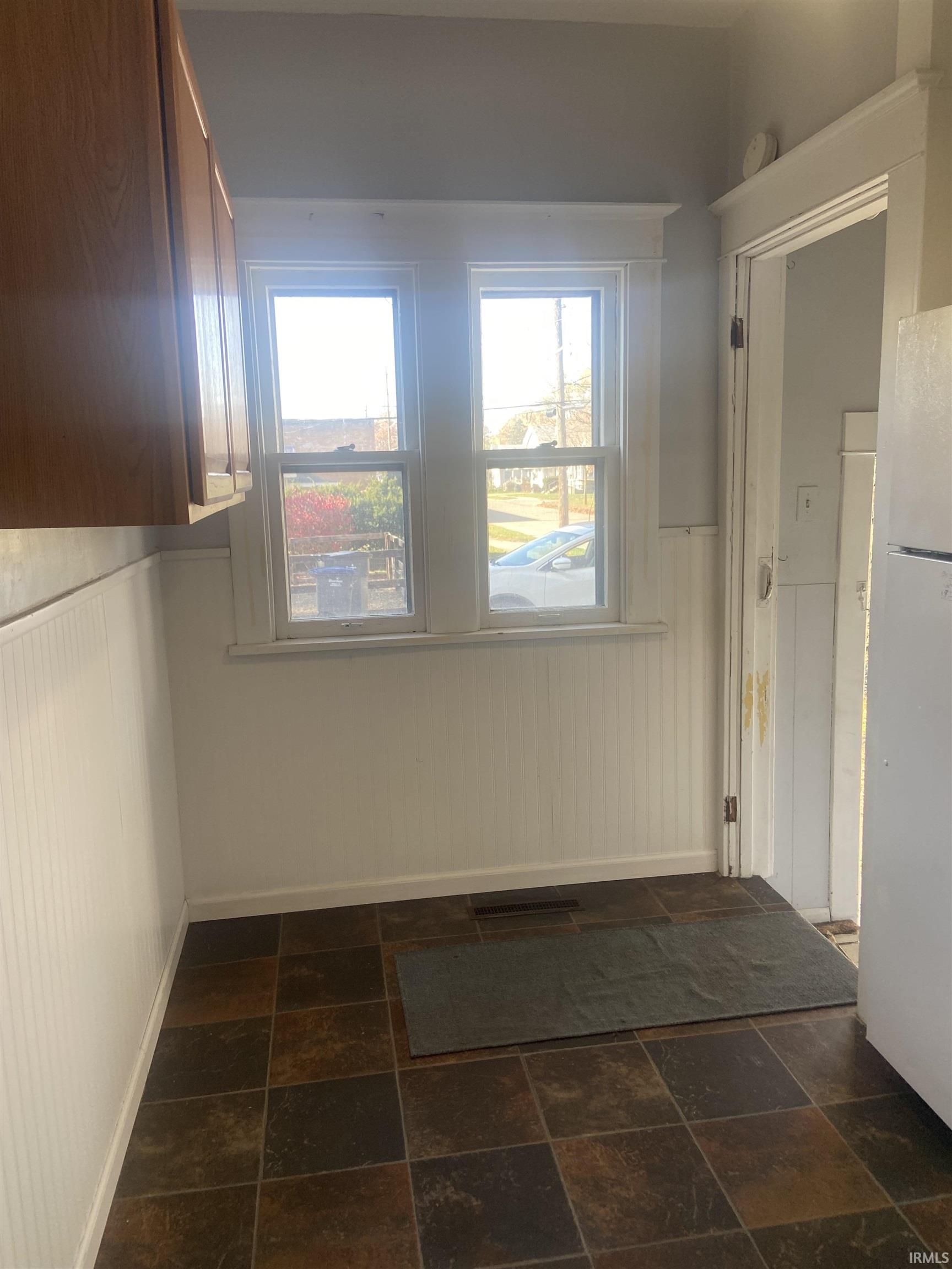 Photo 4 of 201 Simpson Avenue