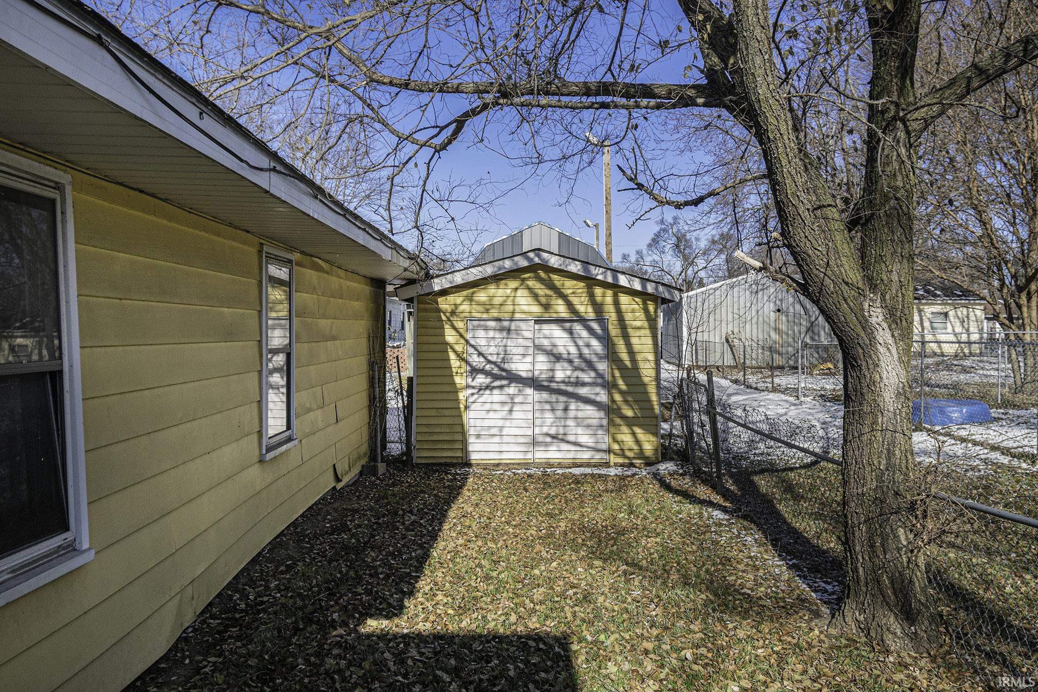 Photo 11 of 23867 John Street