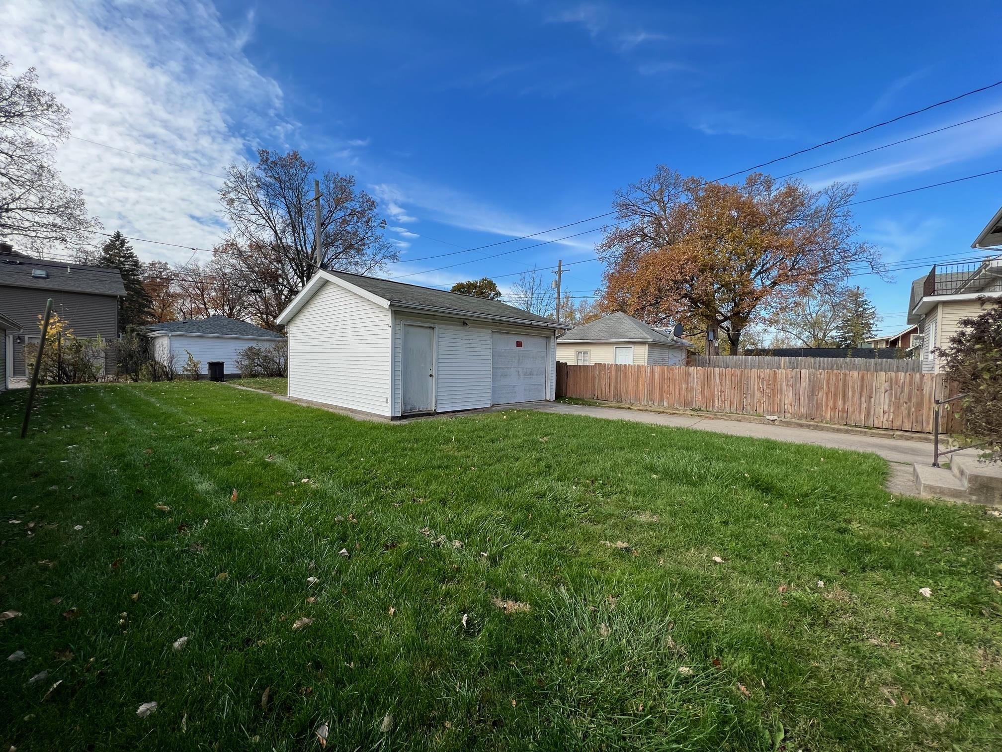 Photo 4 of 2529 N Anthony Boulevard
