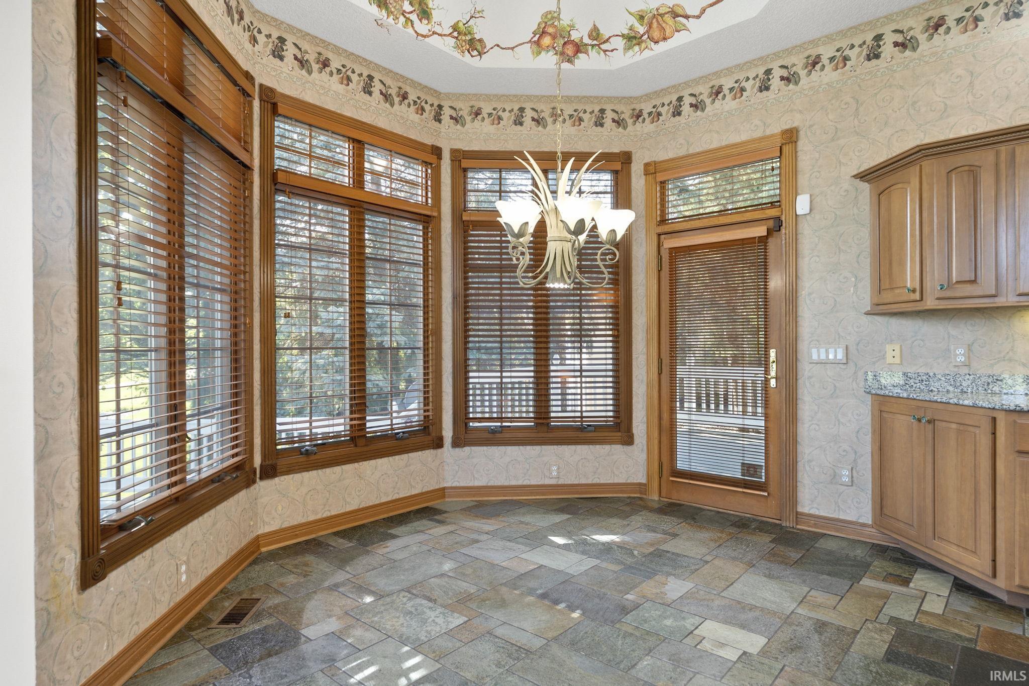 Photo 13 of 11929 Crossway Drive