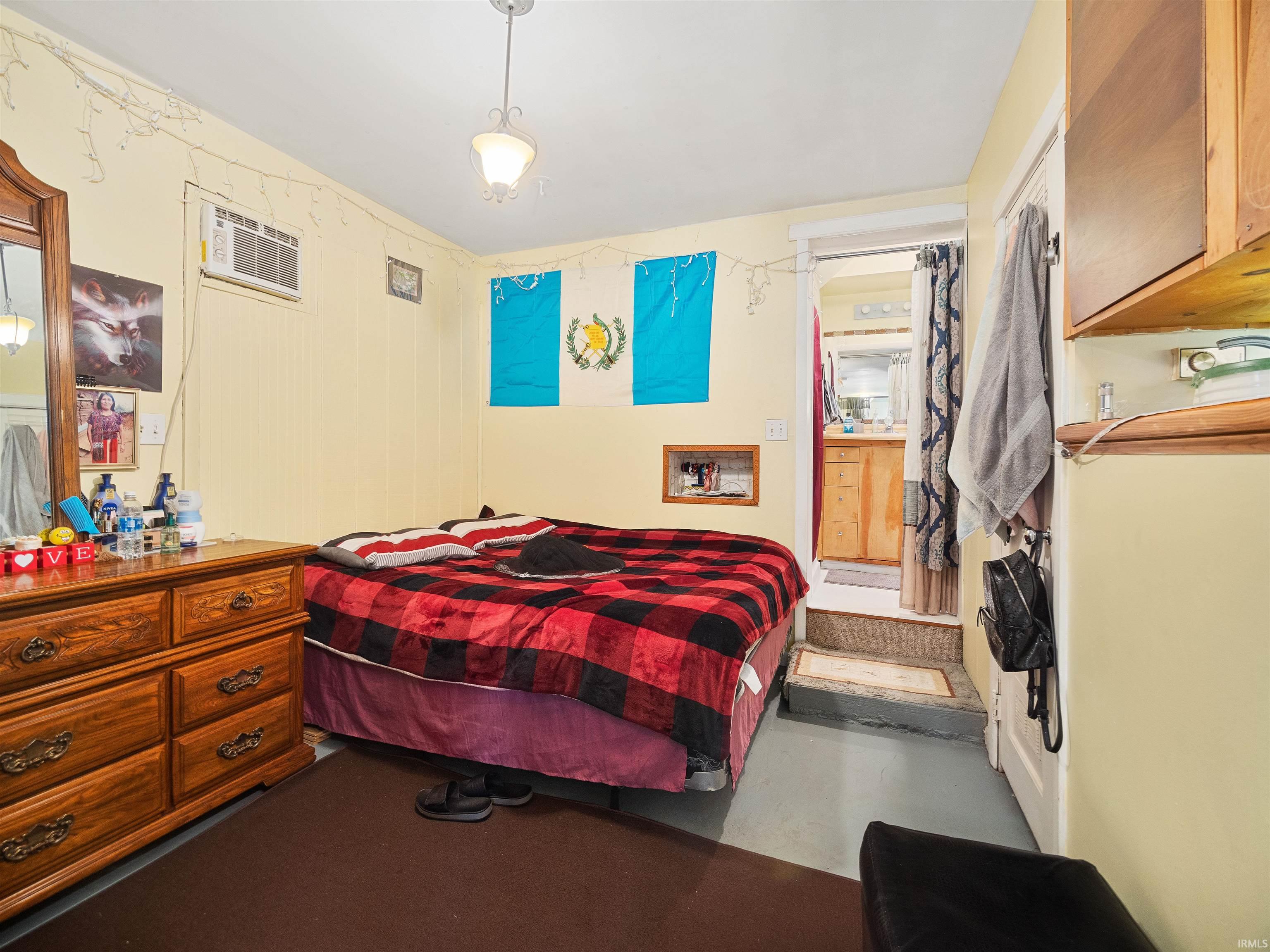 Photo 33 of 185 Clark Street