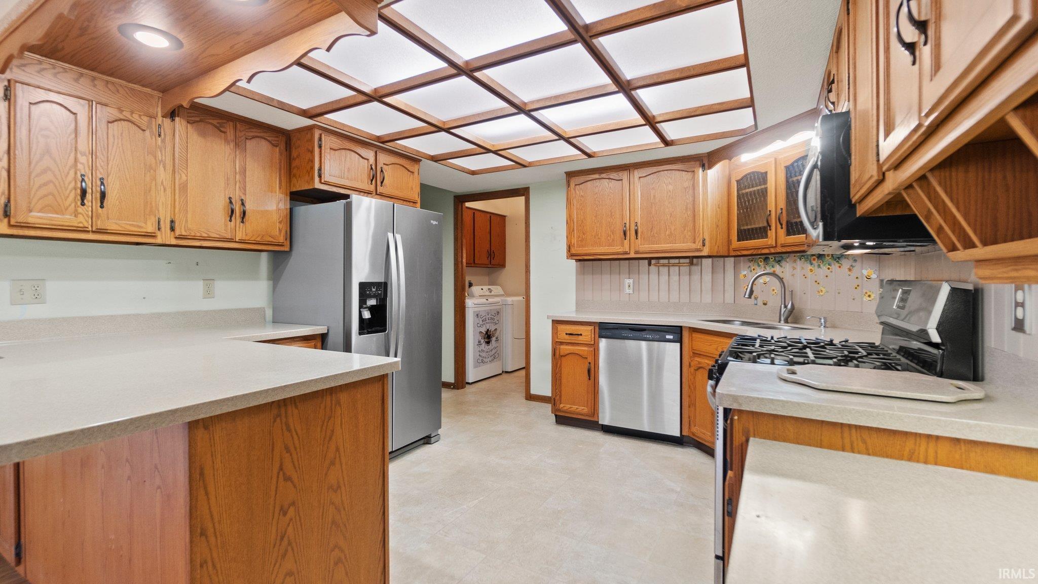 Photo 9 of 4034 Bridgewood Court