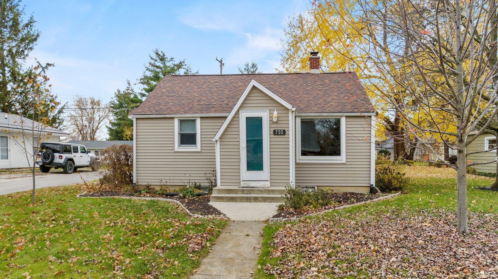 Photo 2 of 755 Himes Street