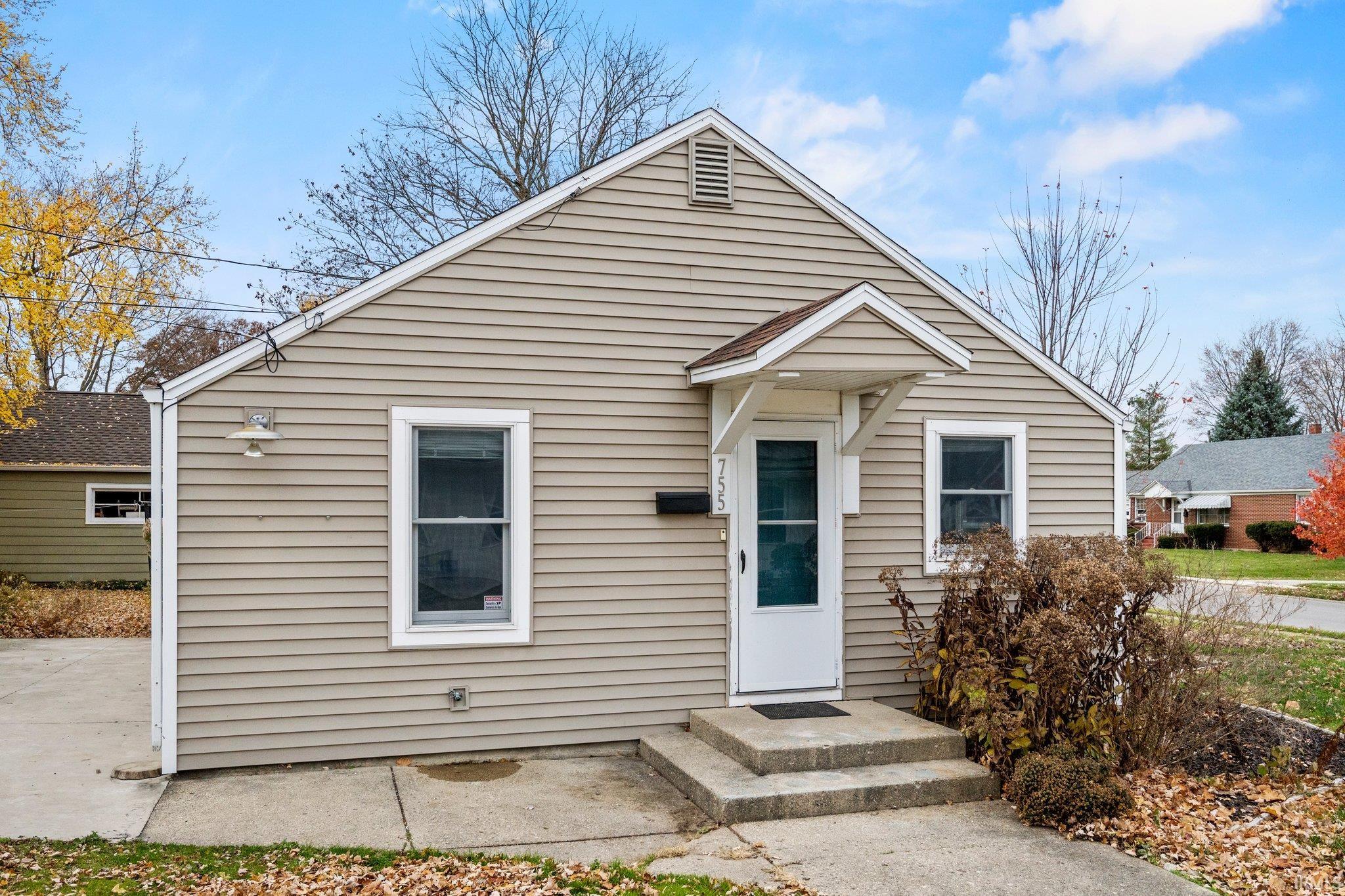 Photo 9 of 755 Himes Street