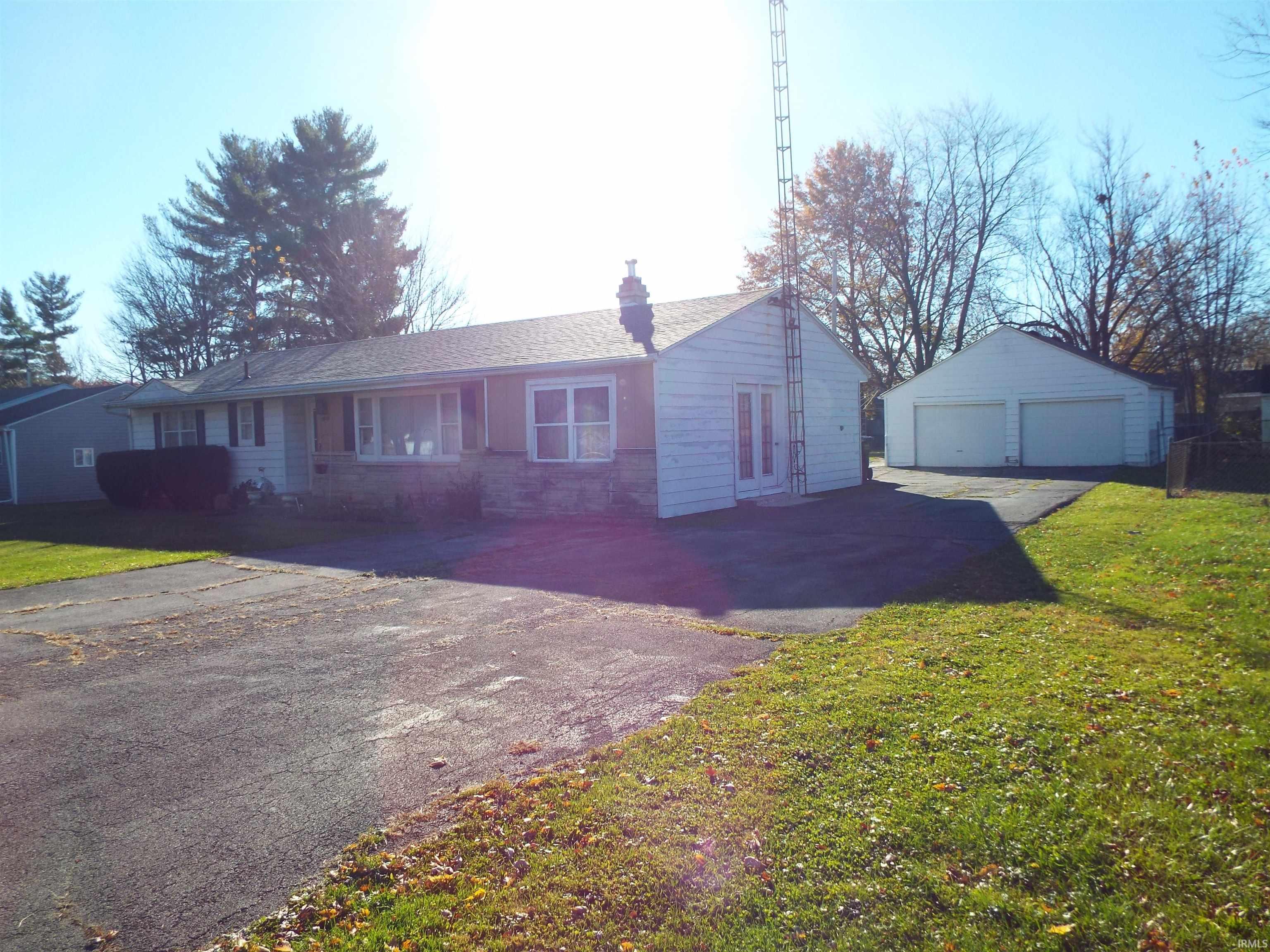Photo 1 of 3908 E Maple Grove Avenue