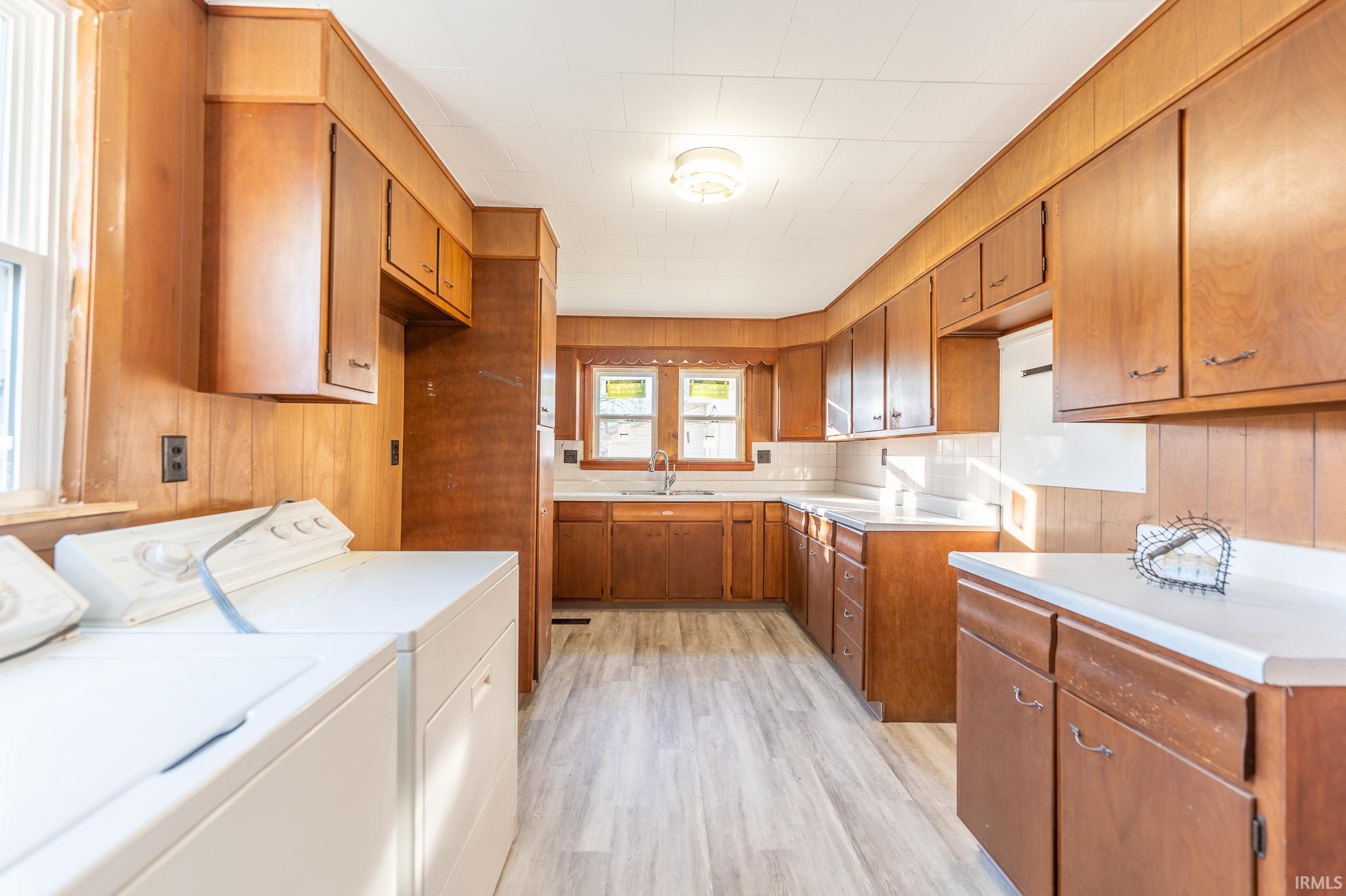 Photo 6 of 108 E Kendall Street